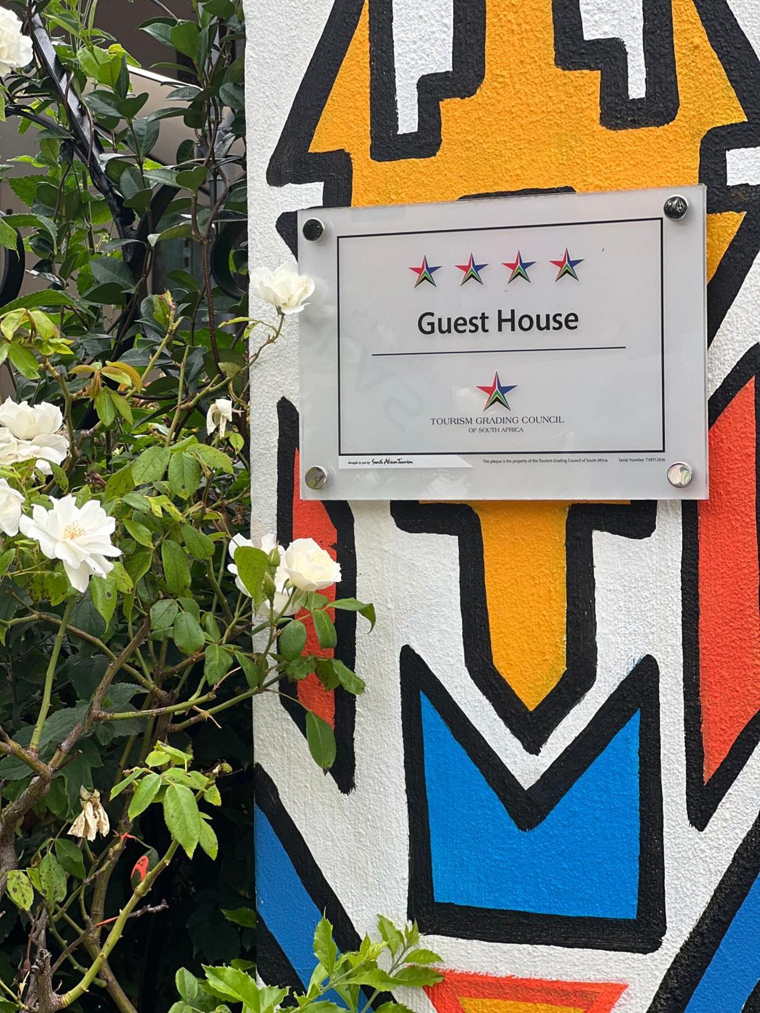 Guest house 84 On Fourth