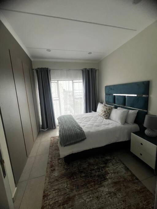 Apartamento Crestline3 At Emeraldskye *