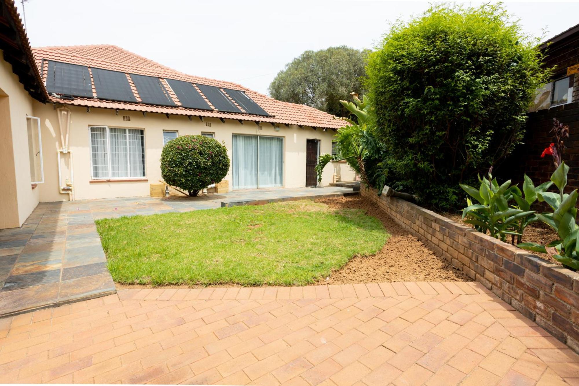 Sahara Guest house