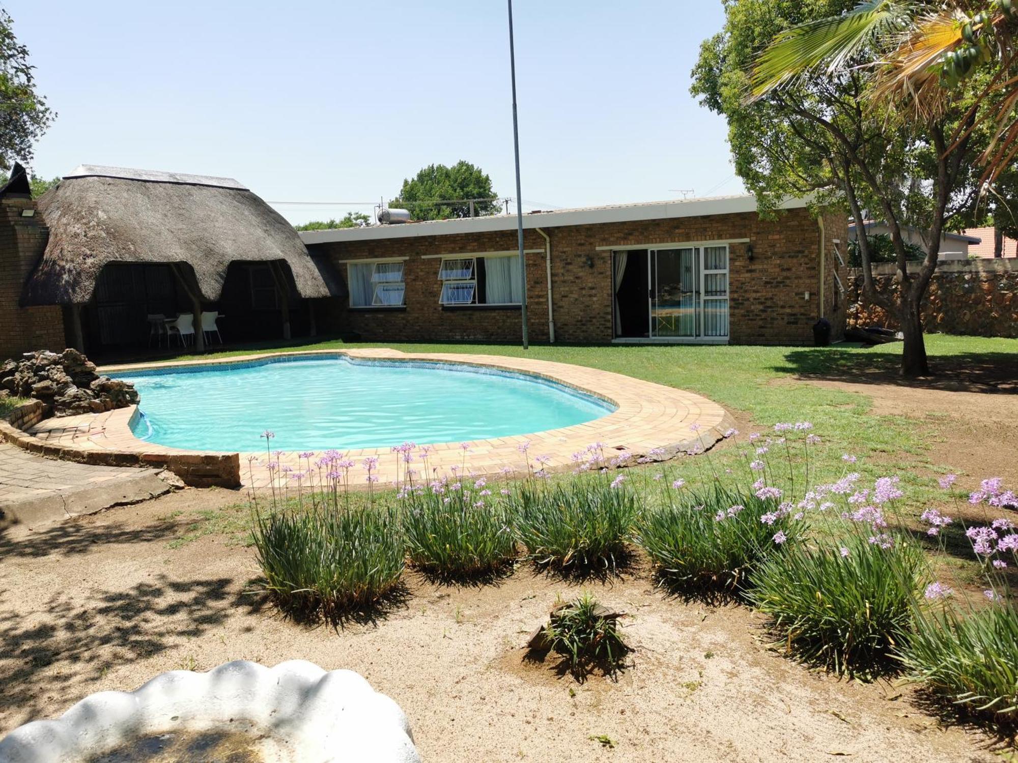 Exclusive Private In Joburg No Loadshedding Homestay