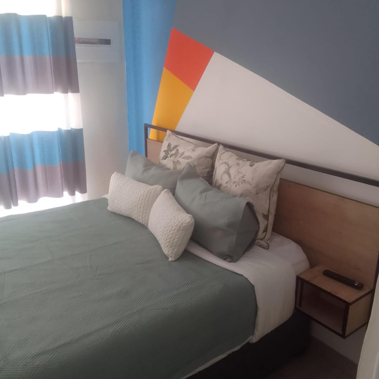 Dulcomb Guest house *