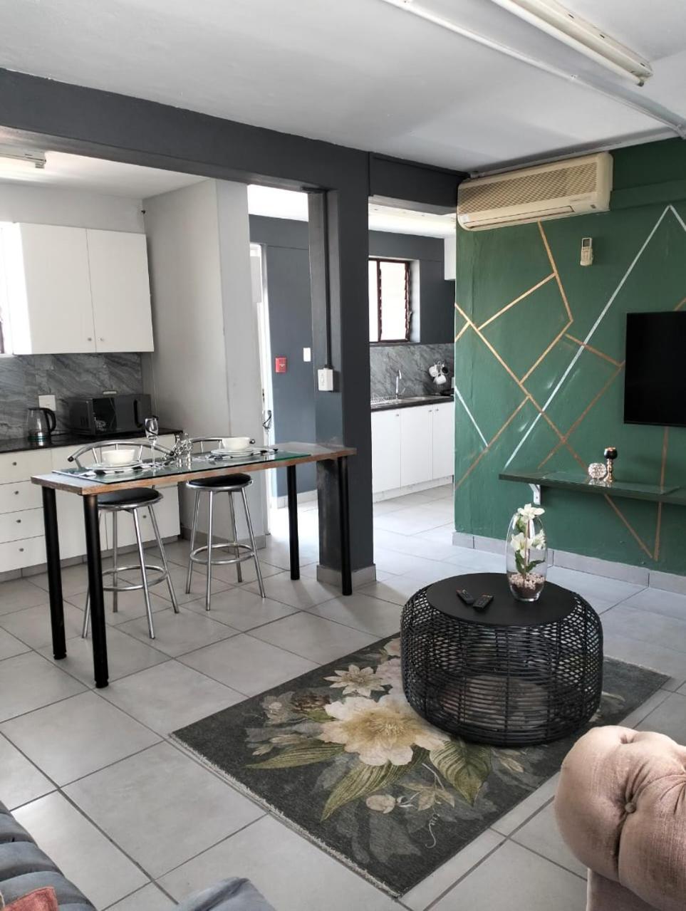 Apartment @derricks Luxury 2 Johannesburg