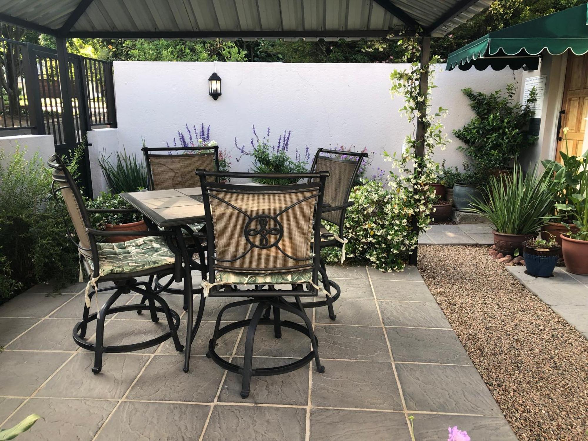 Bed & Breakfast Sandton Slippers 3*