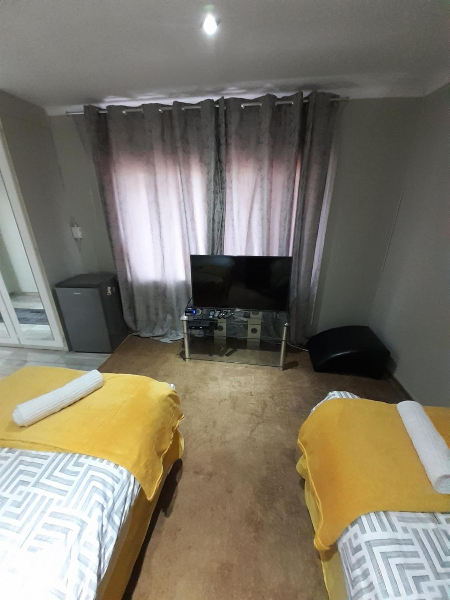 Just B Zone Bed & Breakfast *
