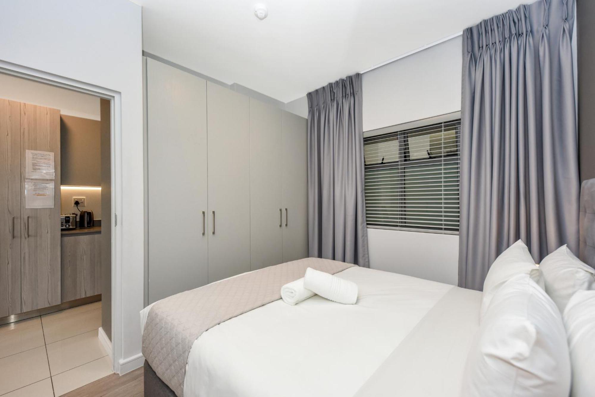 Apartment Easy - The Median Rosebank