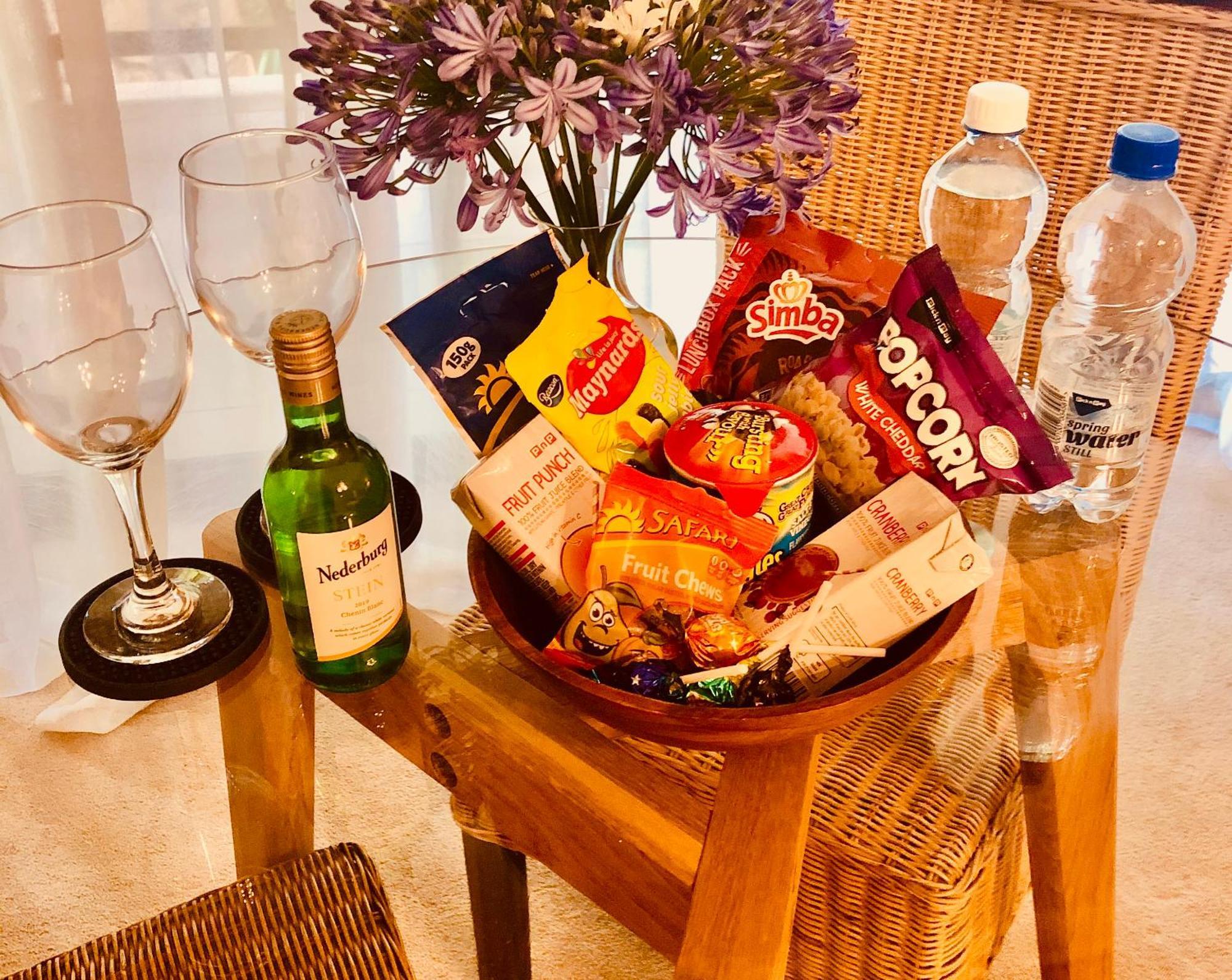 Guest house 27a On Angus 4*