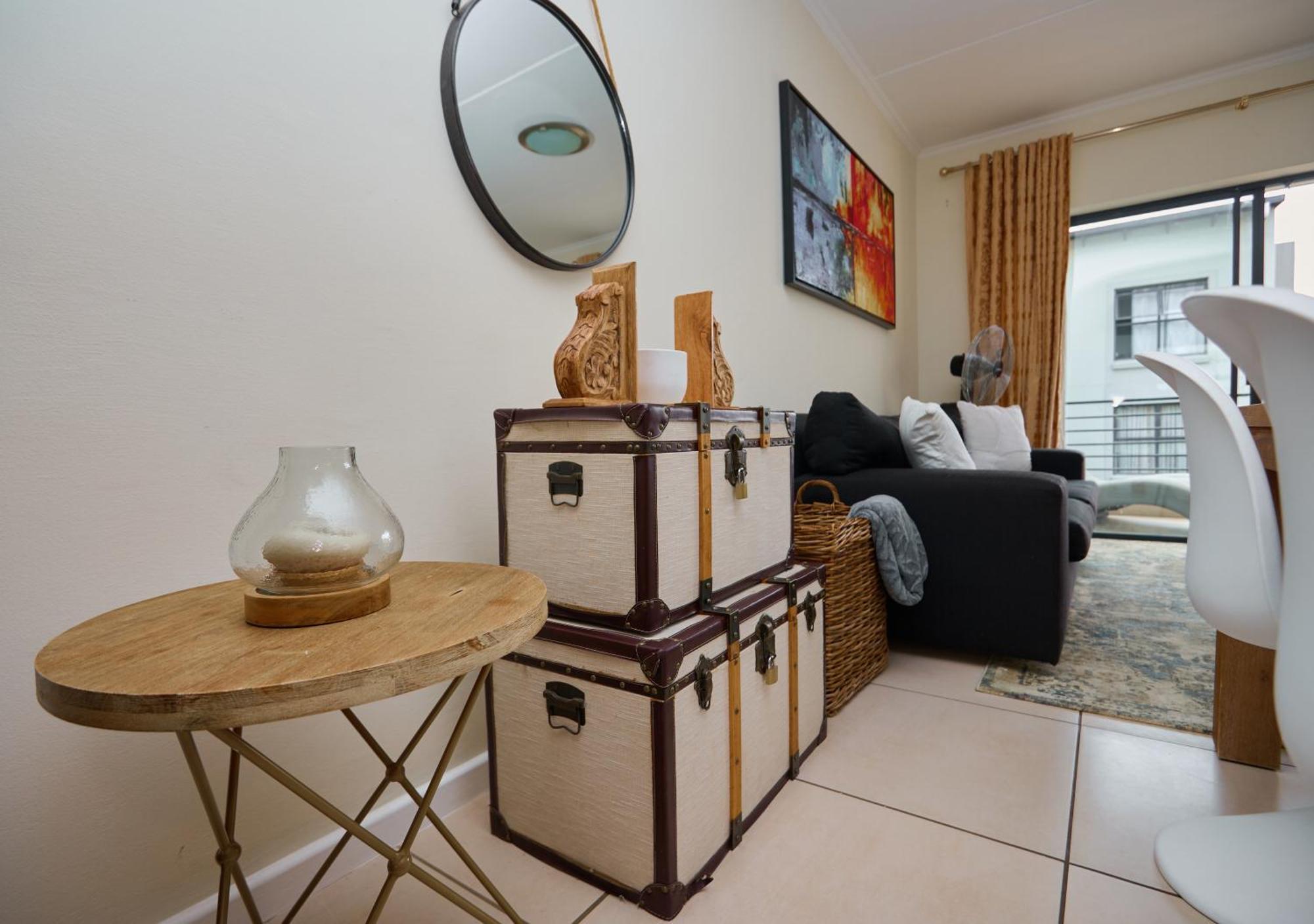 Apartment A Charm In Dainfern Near Montecasino Sandton Johannesburg