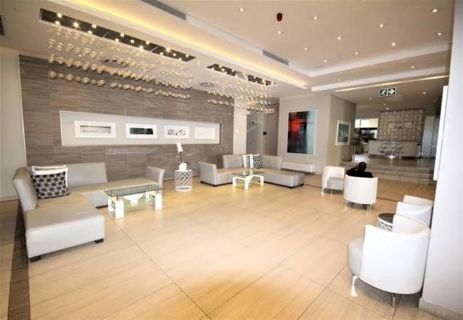 Apartment Sandton Skye *