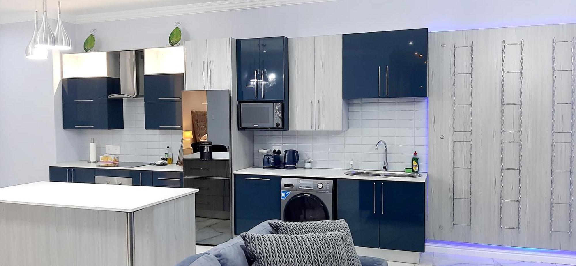 4 On Pritchard Luxury Aparthotel *