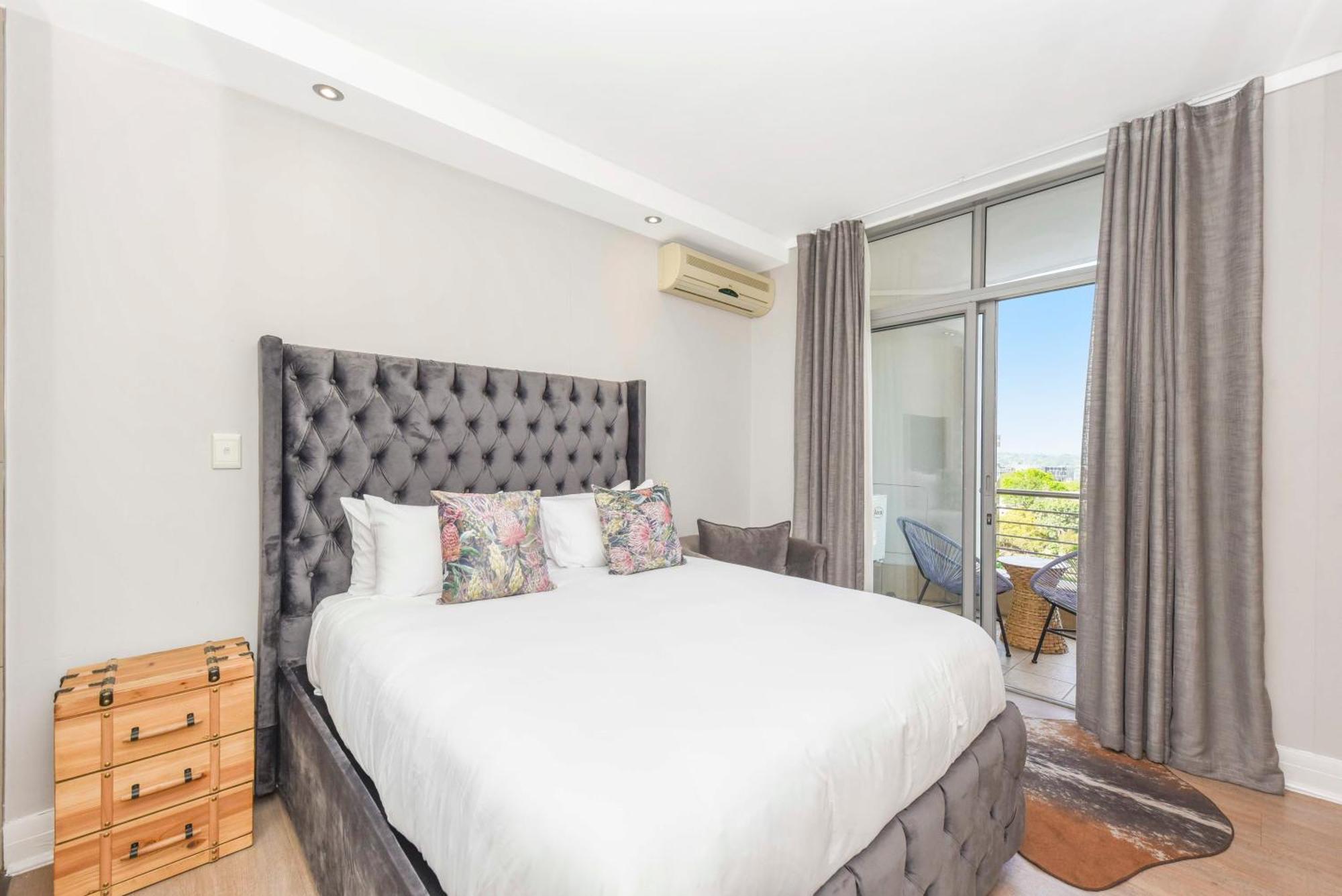 Hydro Park Residences In Sandton With Generator *