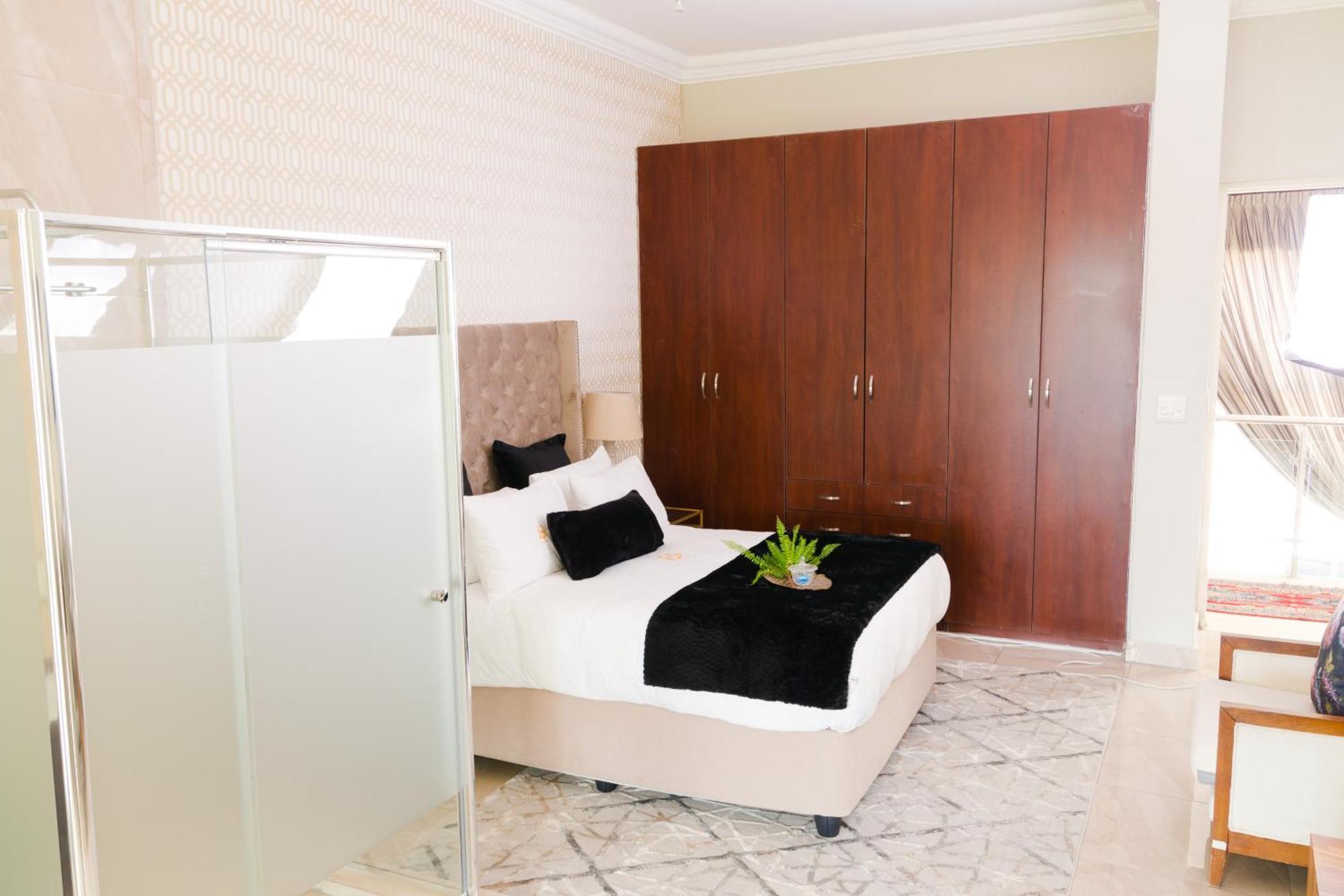 The Houghton Guest house 4*