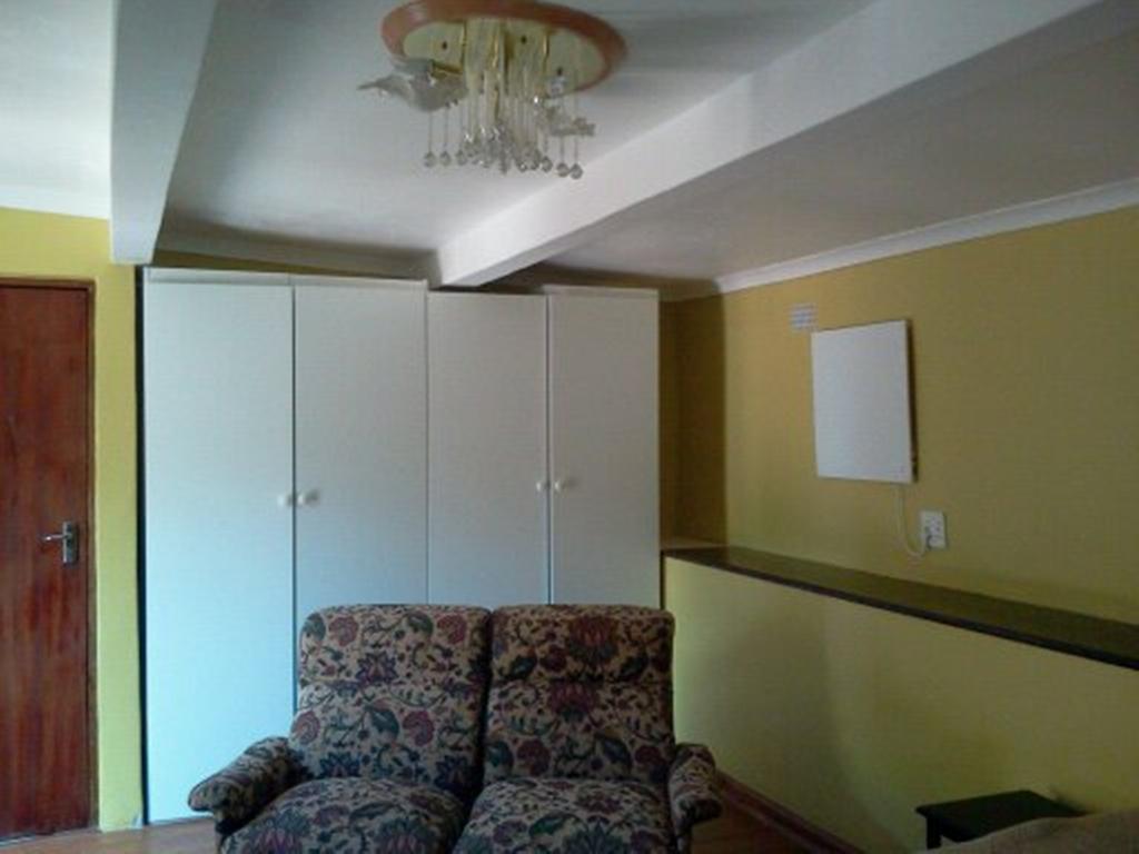 Suburbian 3*