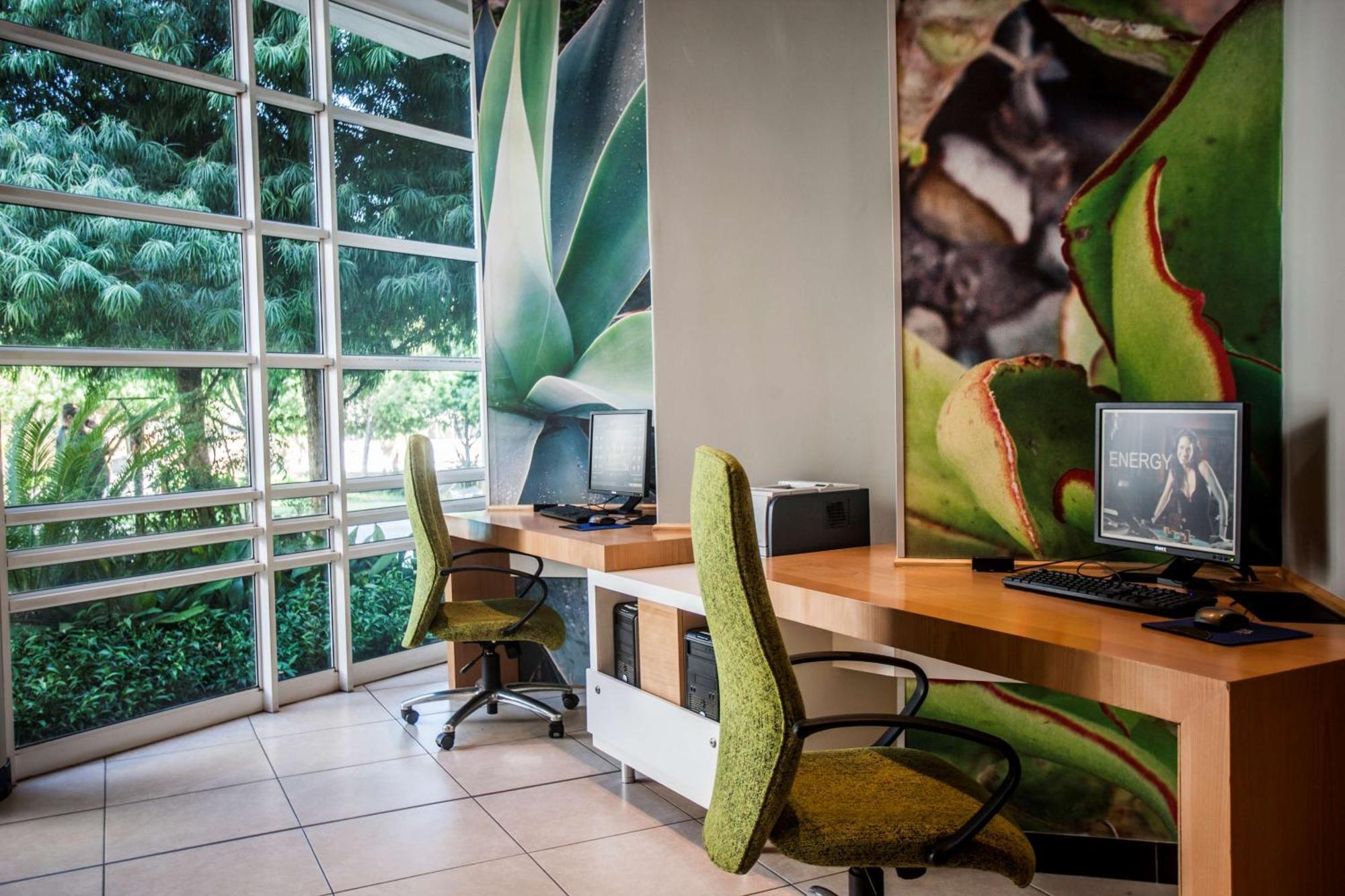 Hotel Garden Court Sandton