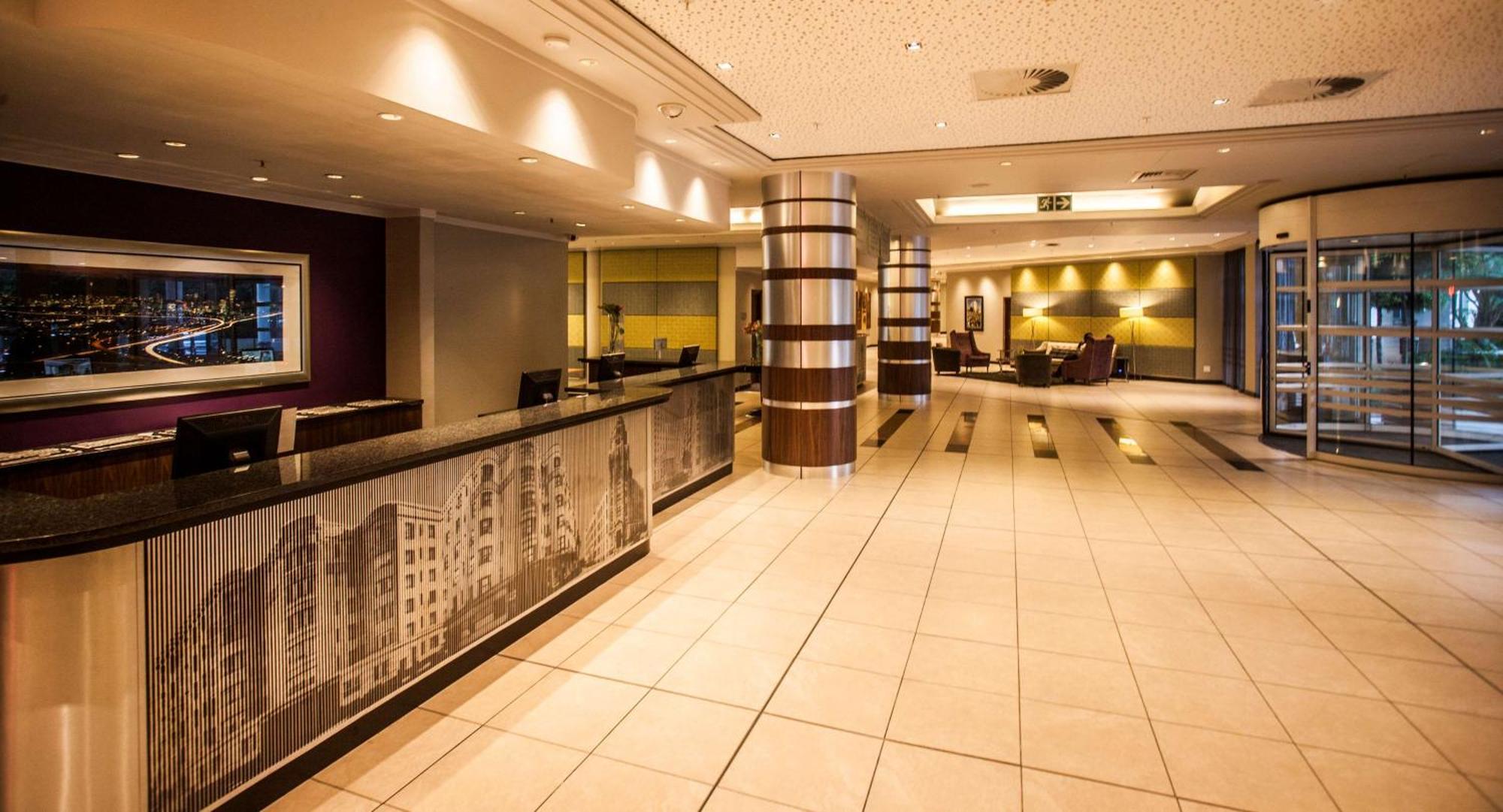 Garden Court Sandton 3*