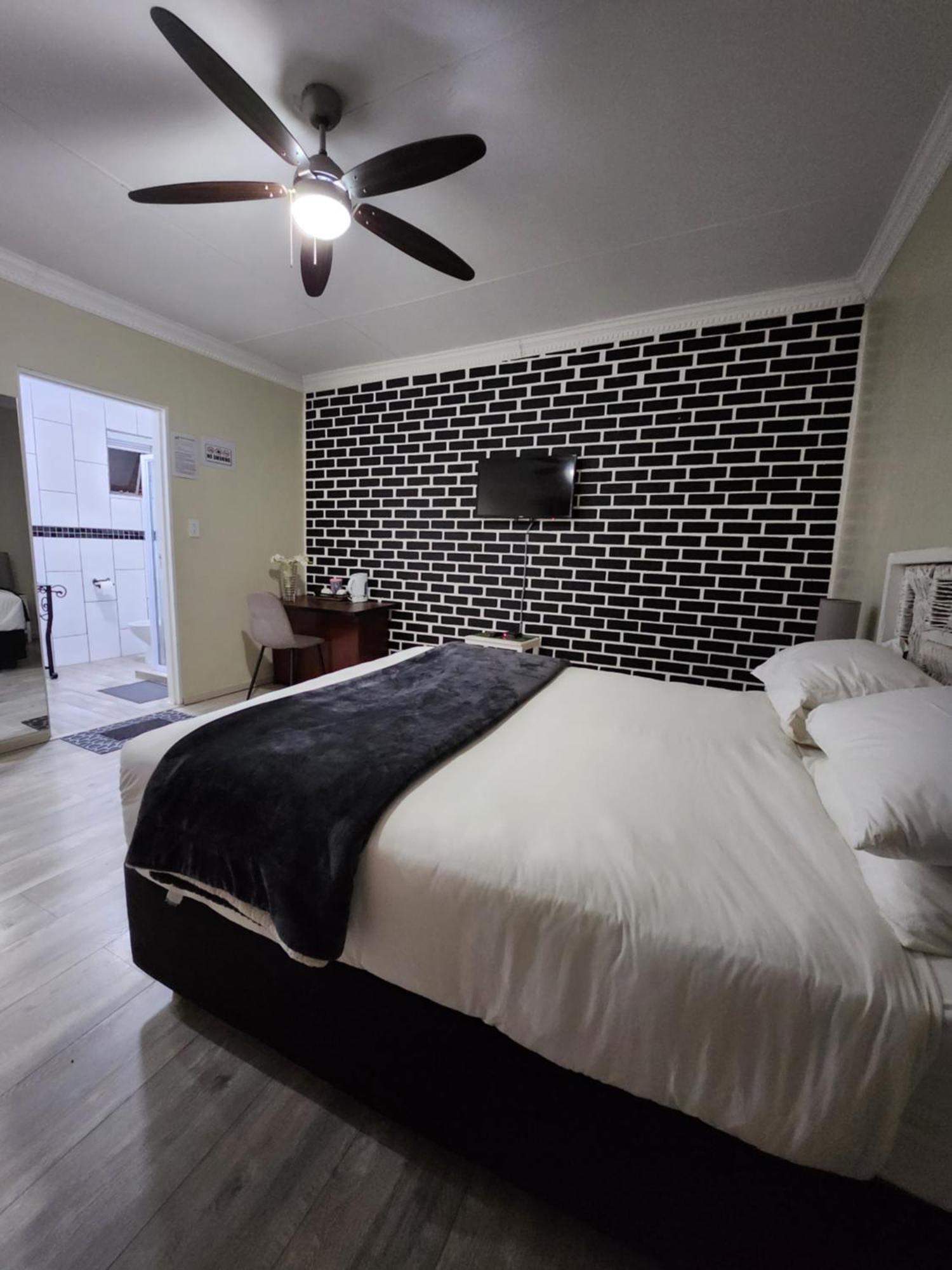 Gasthof Fm Guest Comfort, Tranquility & Peace Of Mind *