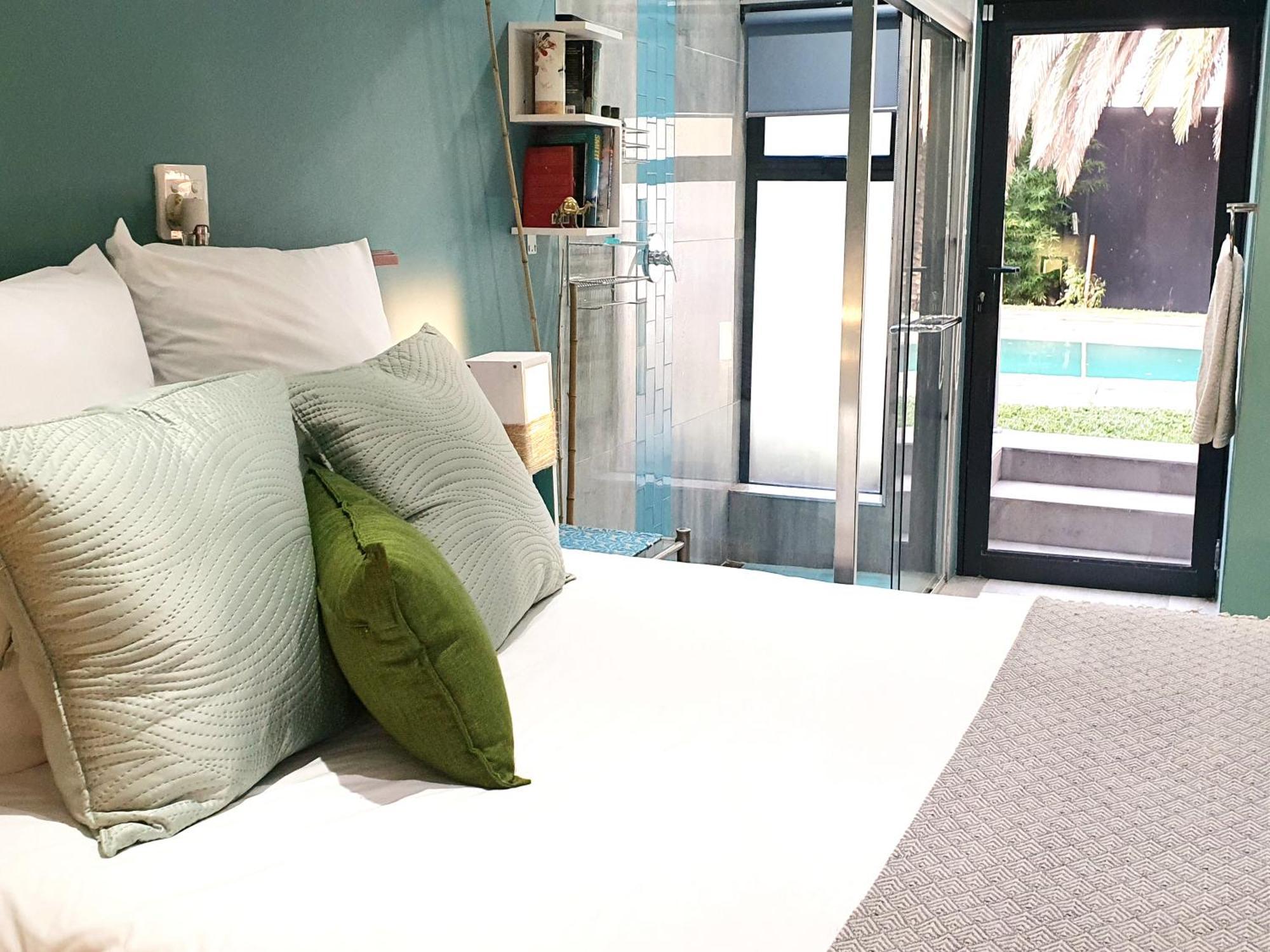 Sandton Guesthouse, Husky Rescue, No Parties Allowed Guest house Johannesburg