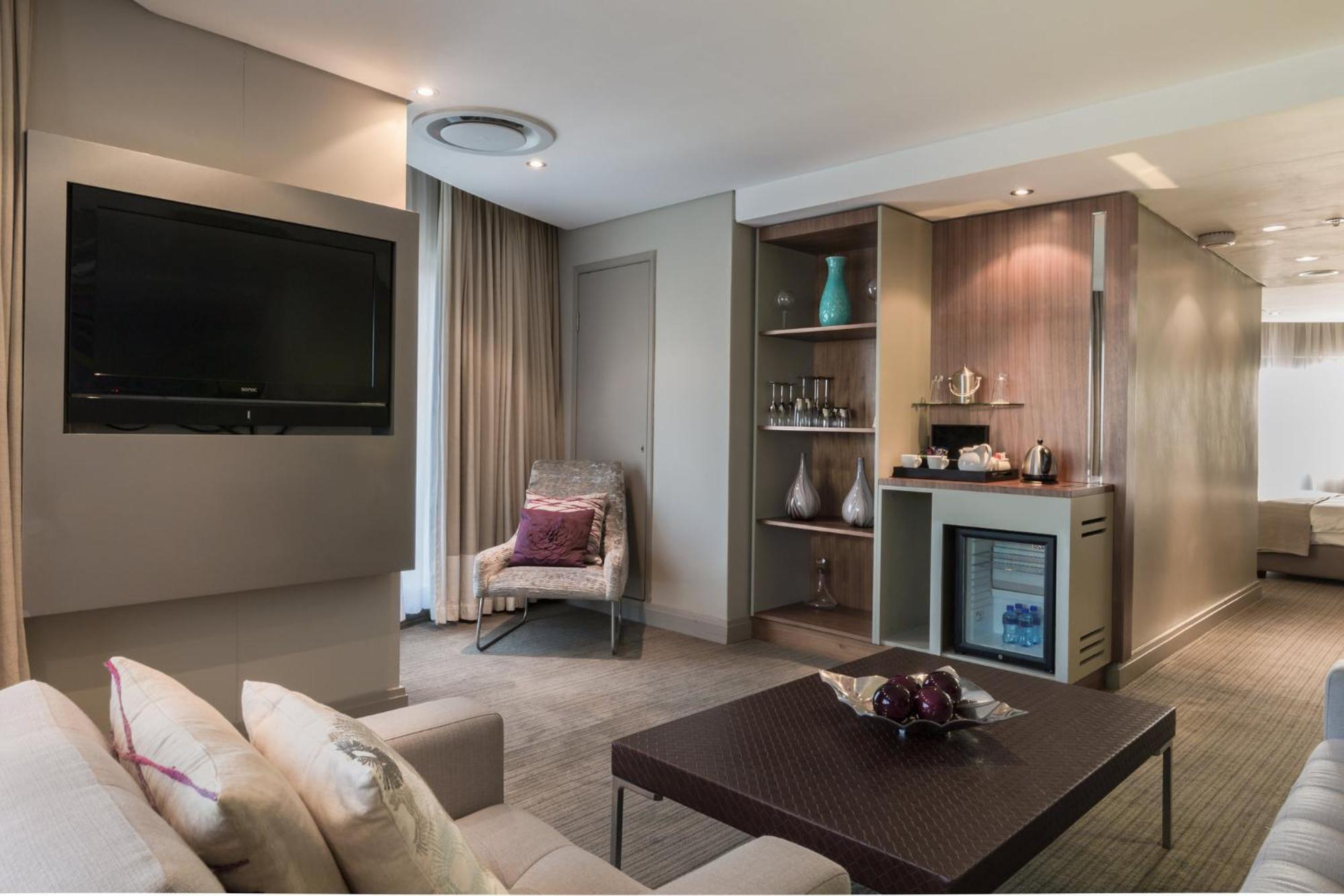 Hotel Johannesburg-rosebank By Ihg 4*