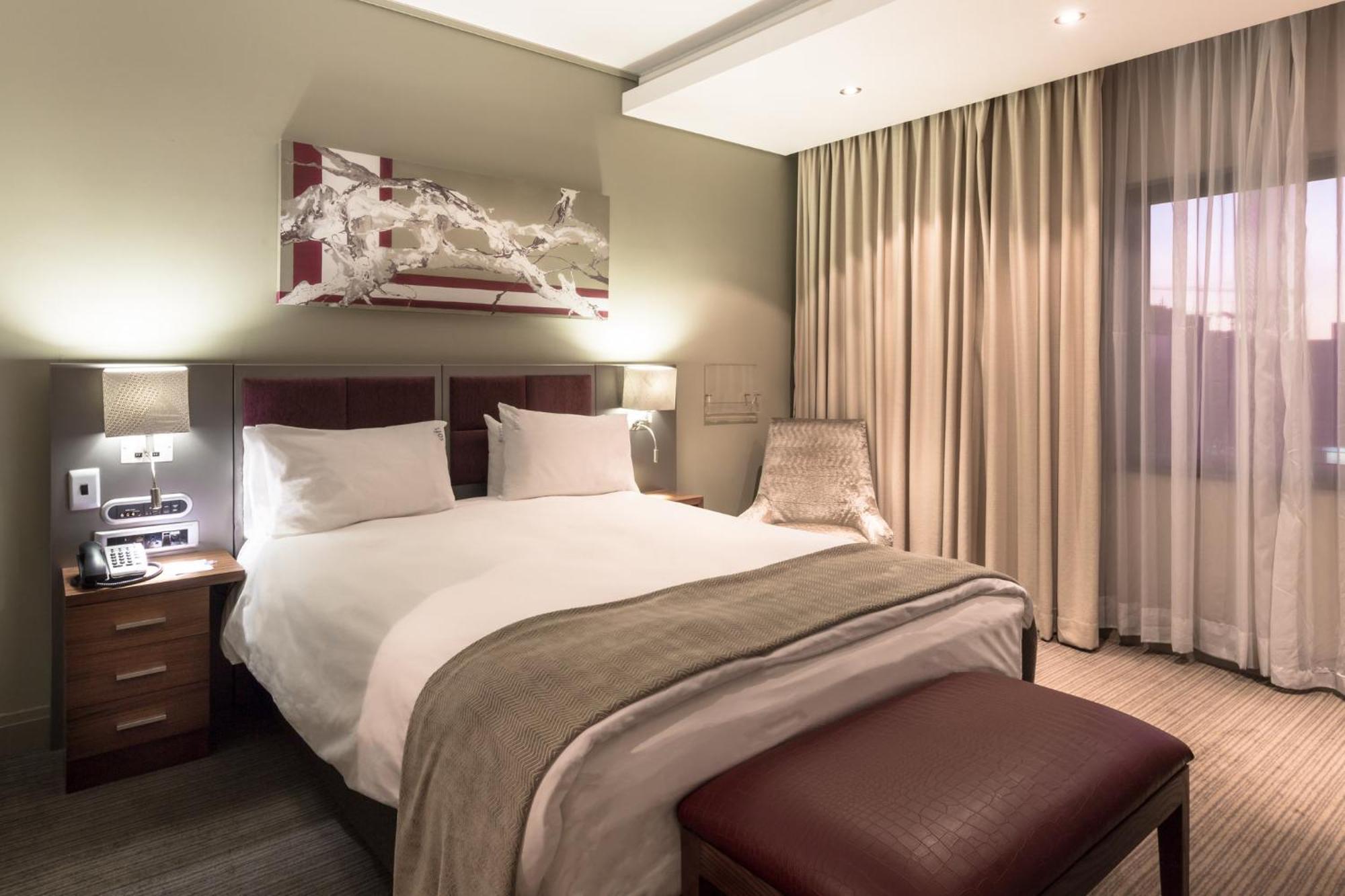 Hotel Johannesburg-rosebank By Ihg 4*