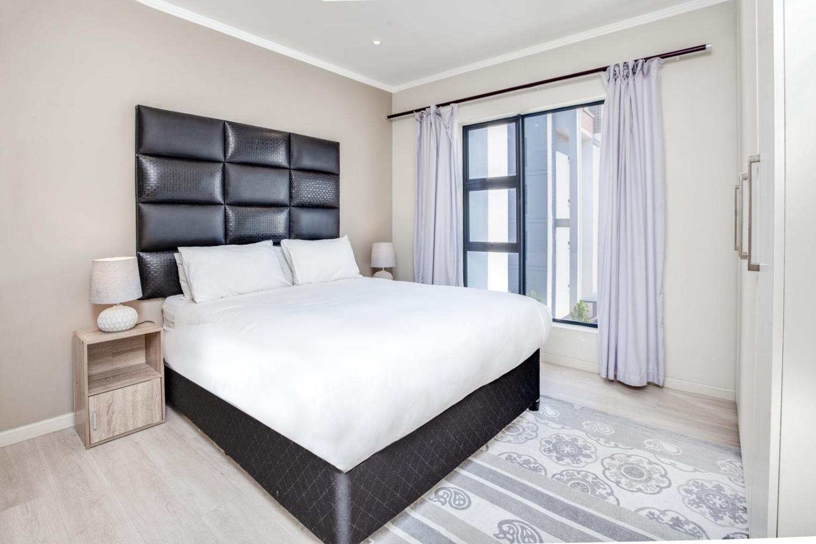 The Galleries Serviced In Rosebank * Johannesburg
