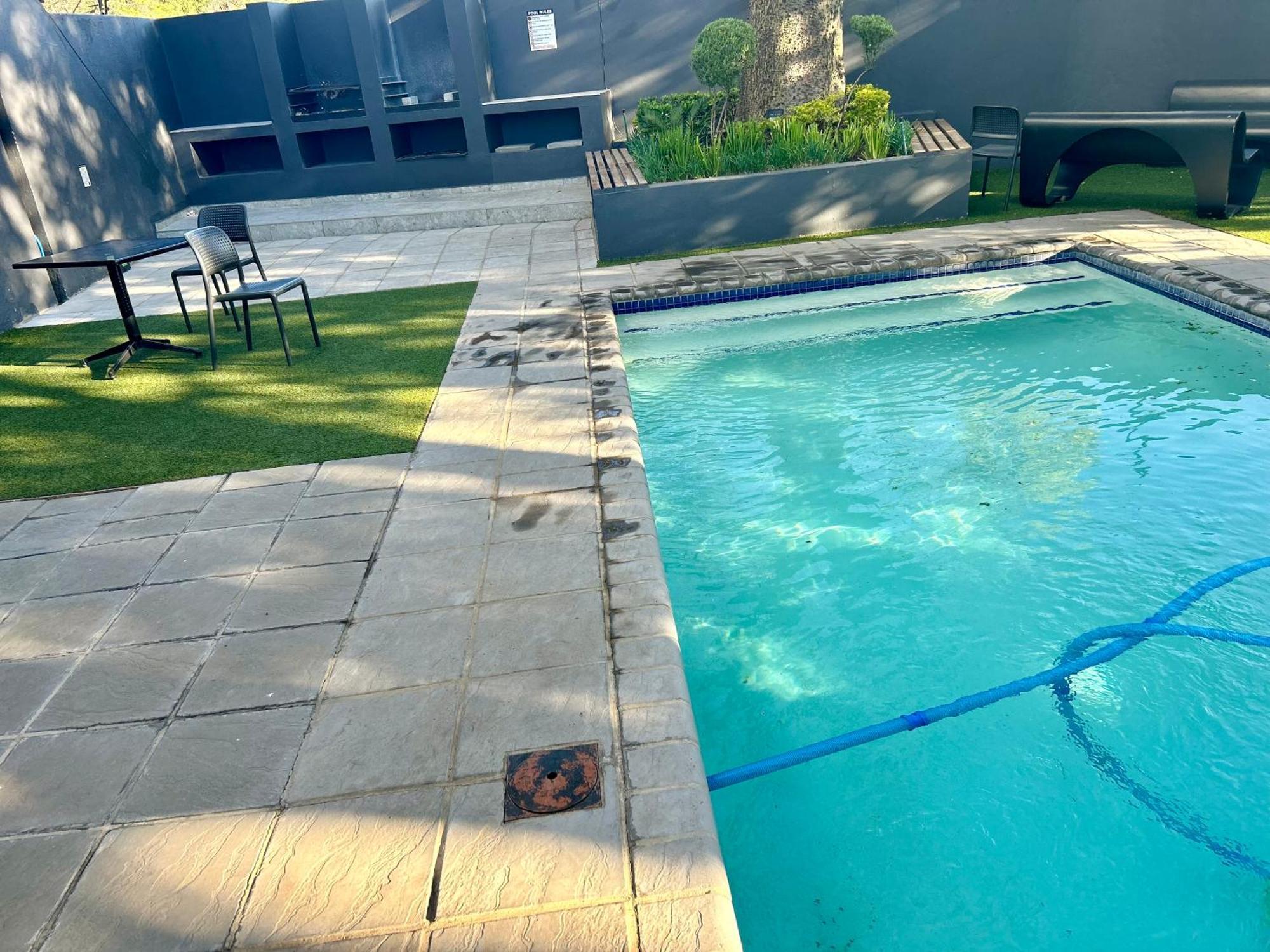 Căn hộ Neat And Cozy In Rosebank With Unlimited Wi-fi And Backup Power
