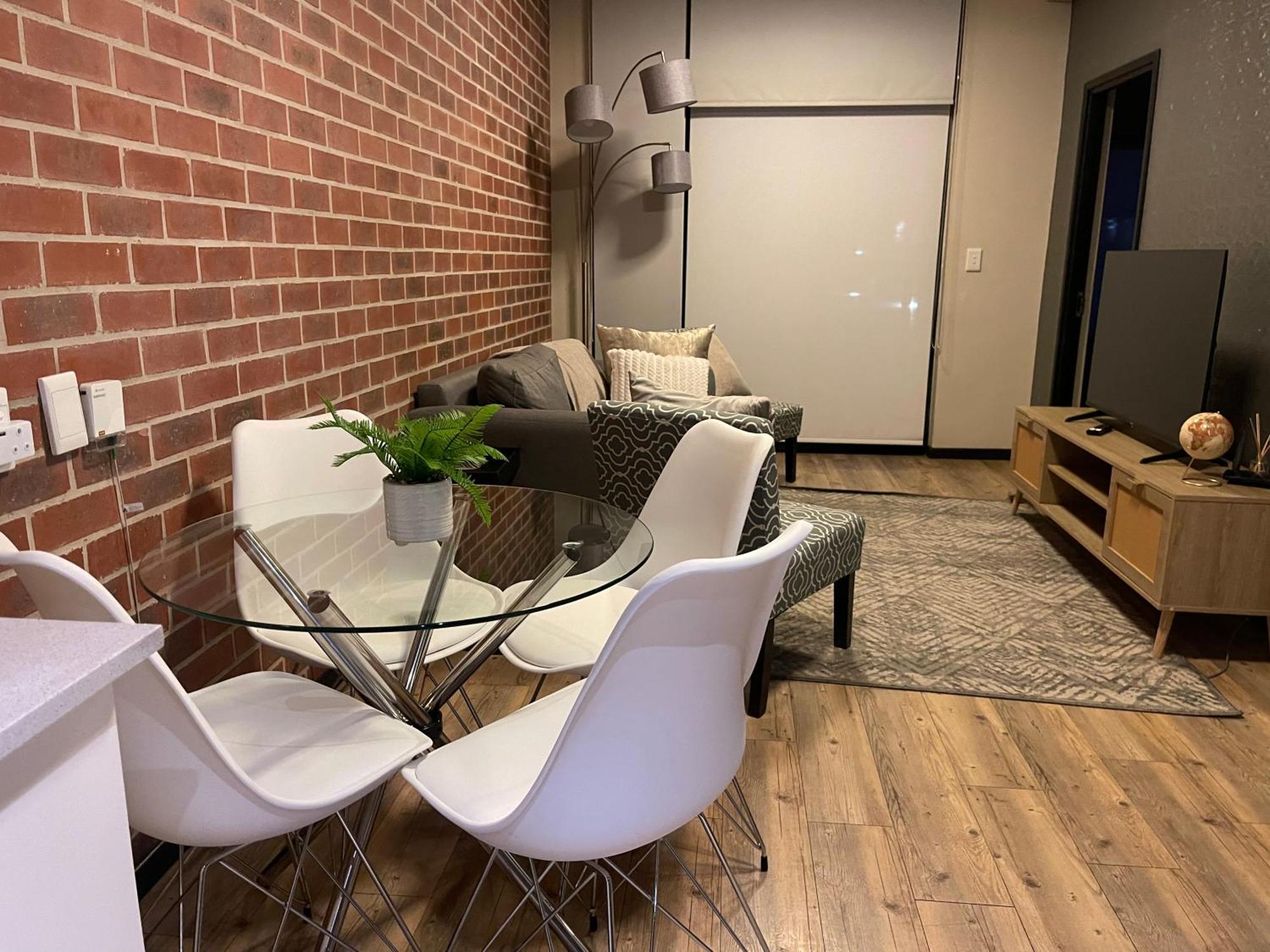 No316 The Vantage Rosebank Apartment Johannesburg