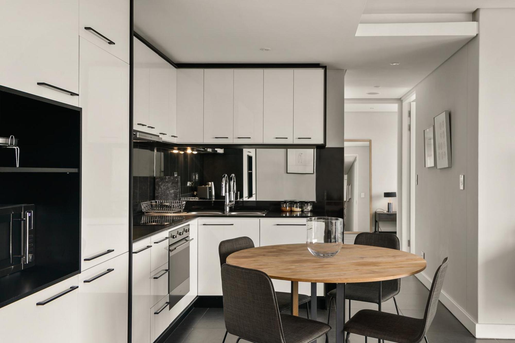 Apartment Park Rosebank 2 Bedroom *