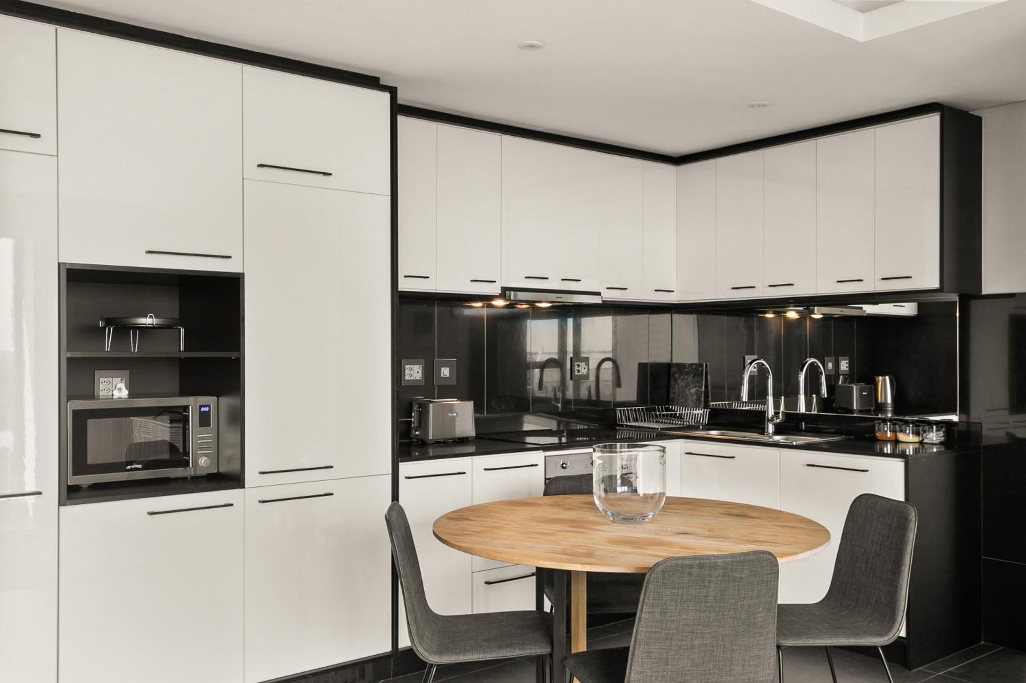 Park Rosebank 2 Bedroom *