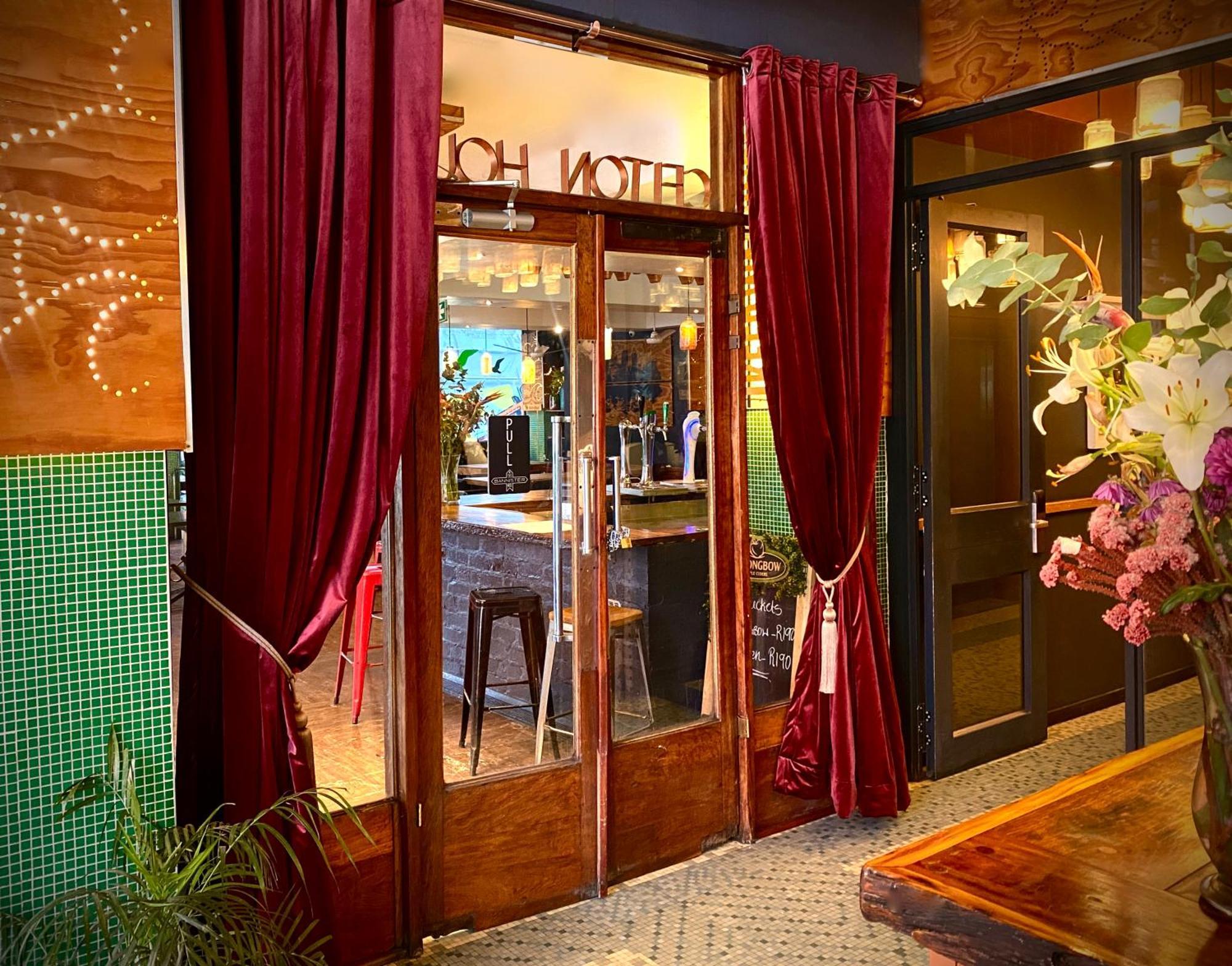 Hotel Bannister Johannesburg