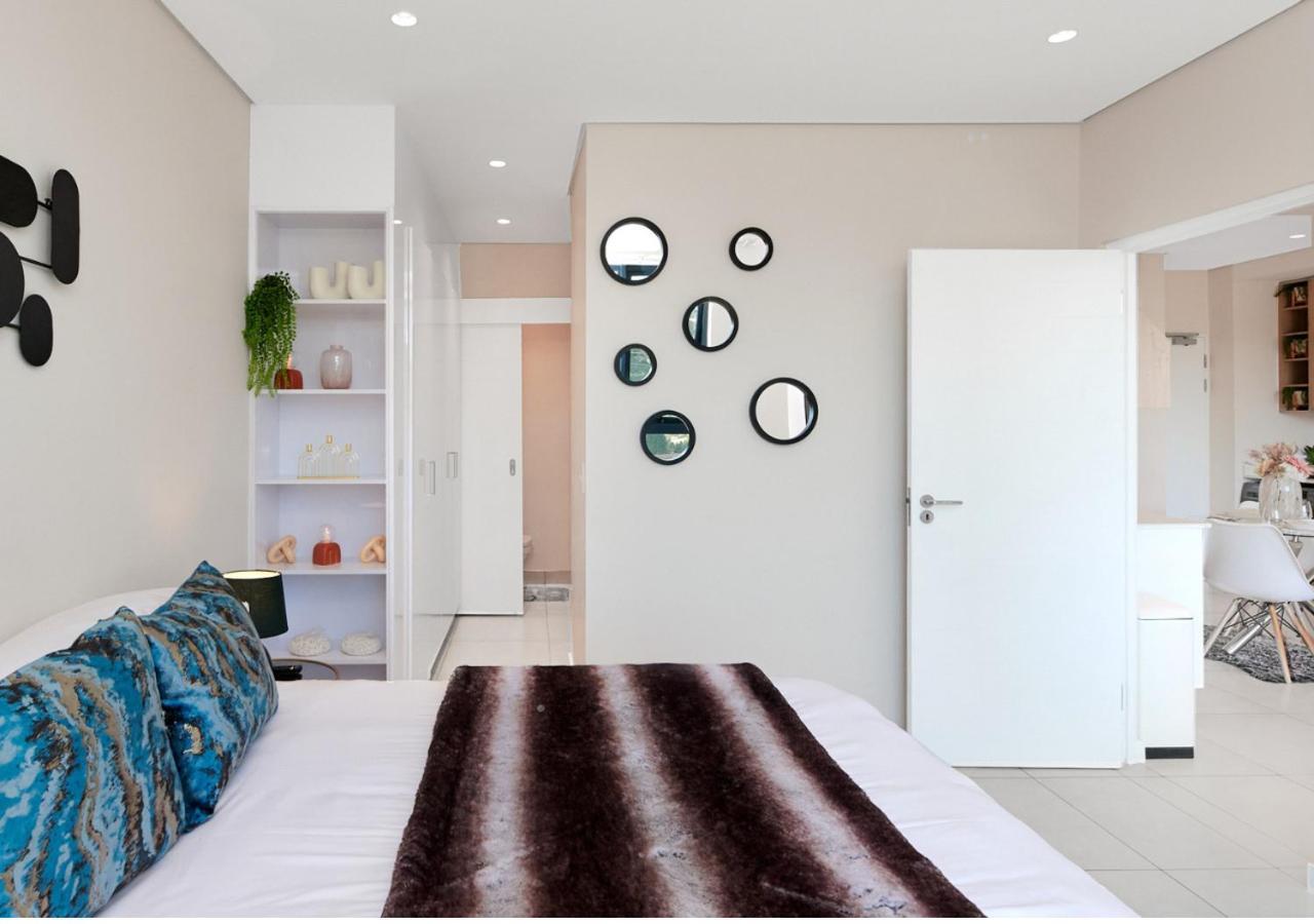 1 Bedroom In Sandton Apartment Johannesburg