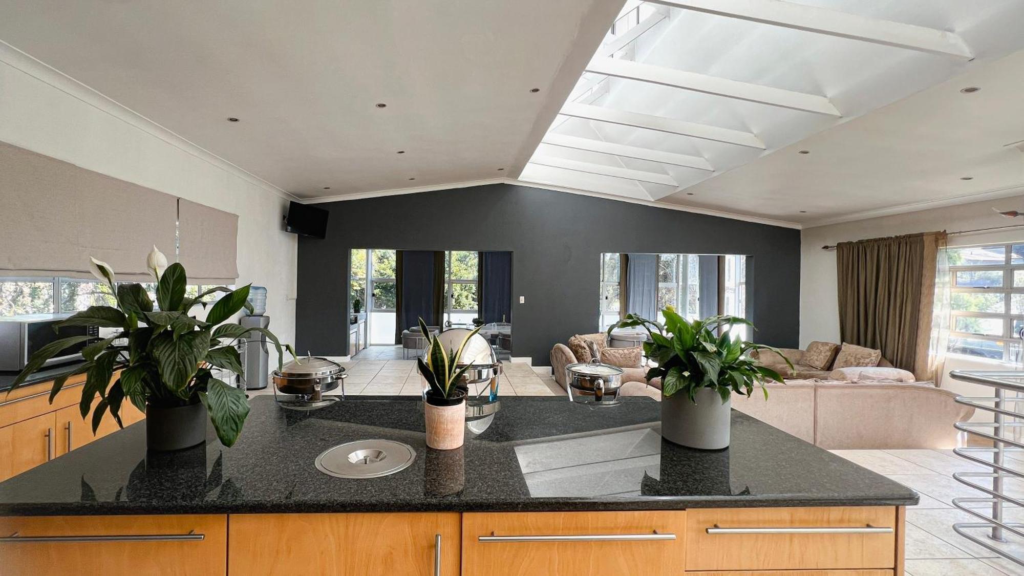 Sizanazo - In The Heart Of Northcliff Hill