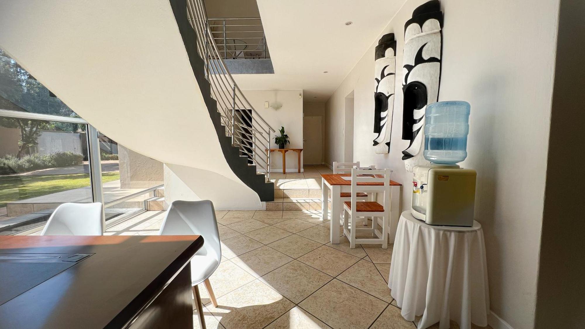 Sizanazo - In The Heart Of Northcliff Hill * Johannesburg