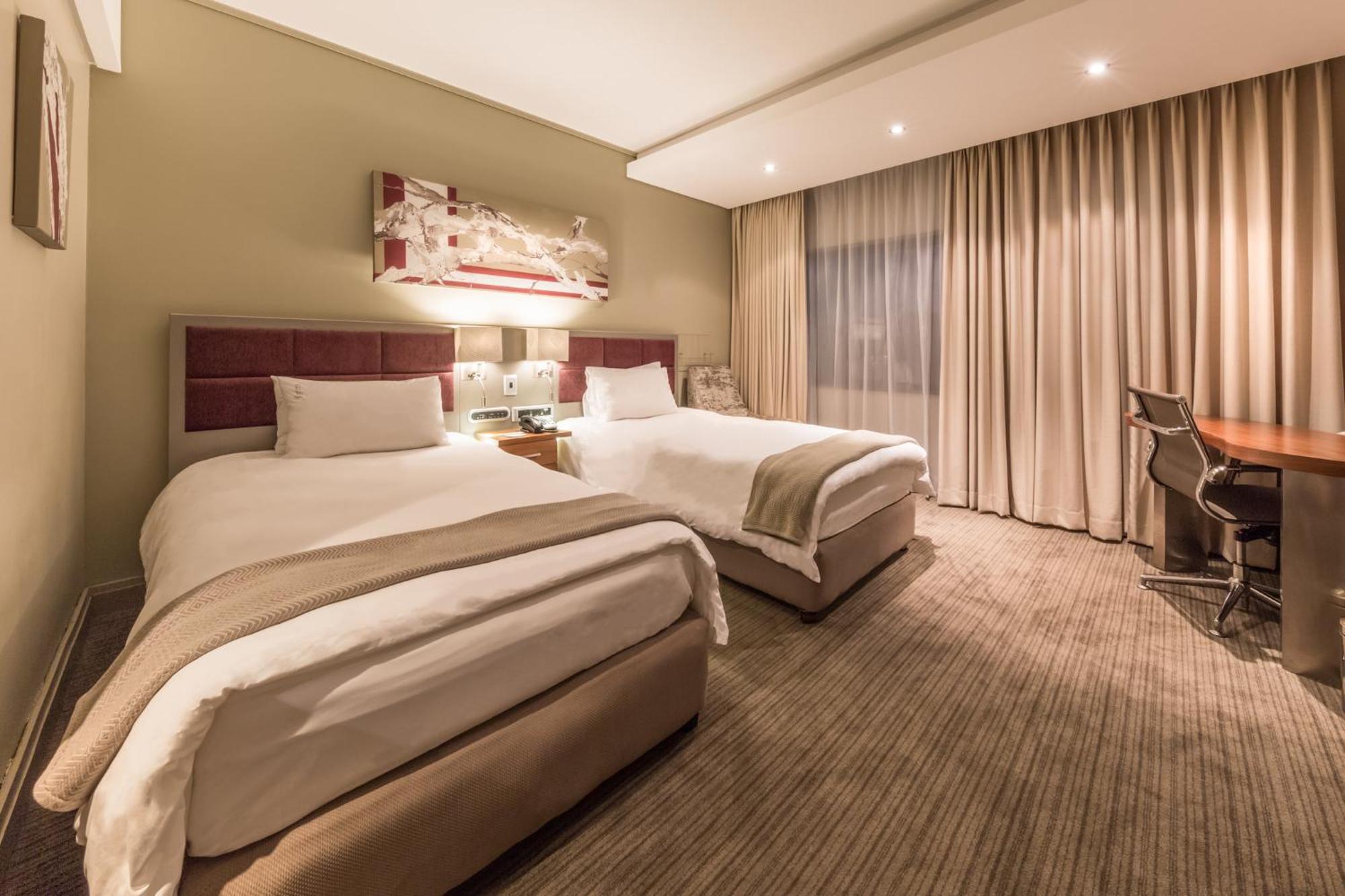 Hotel Johannesburg-rosebank By Ihg 4*