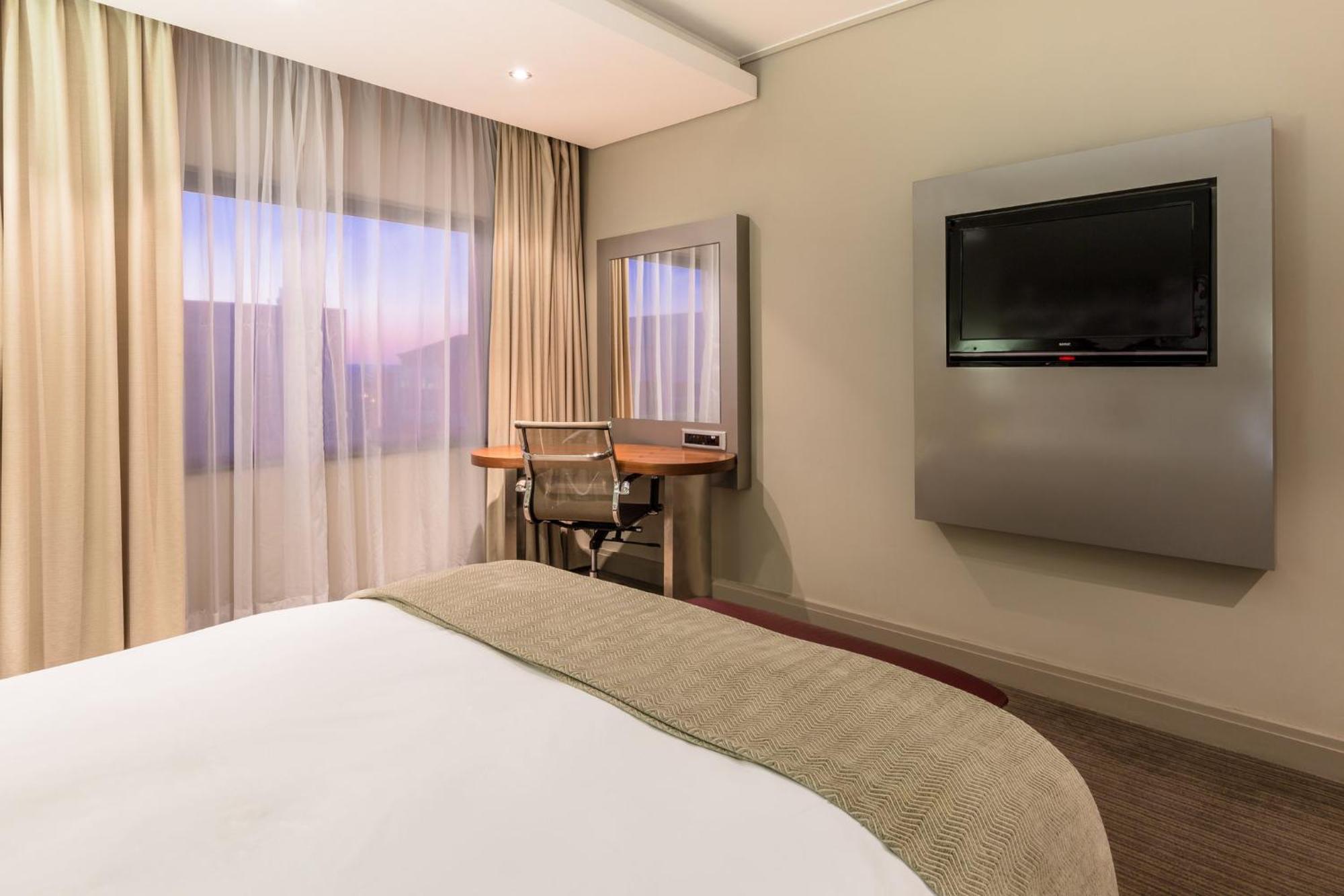 Johannesburg-rosebank By Ihg 4*