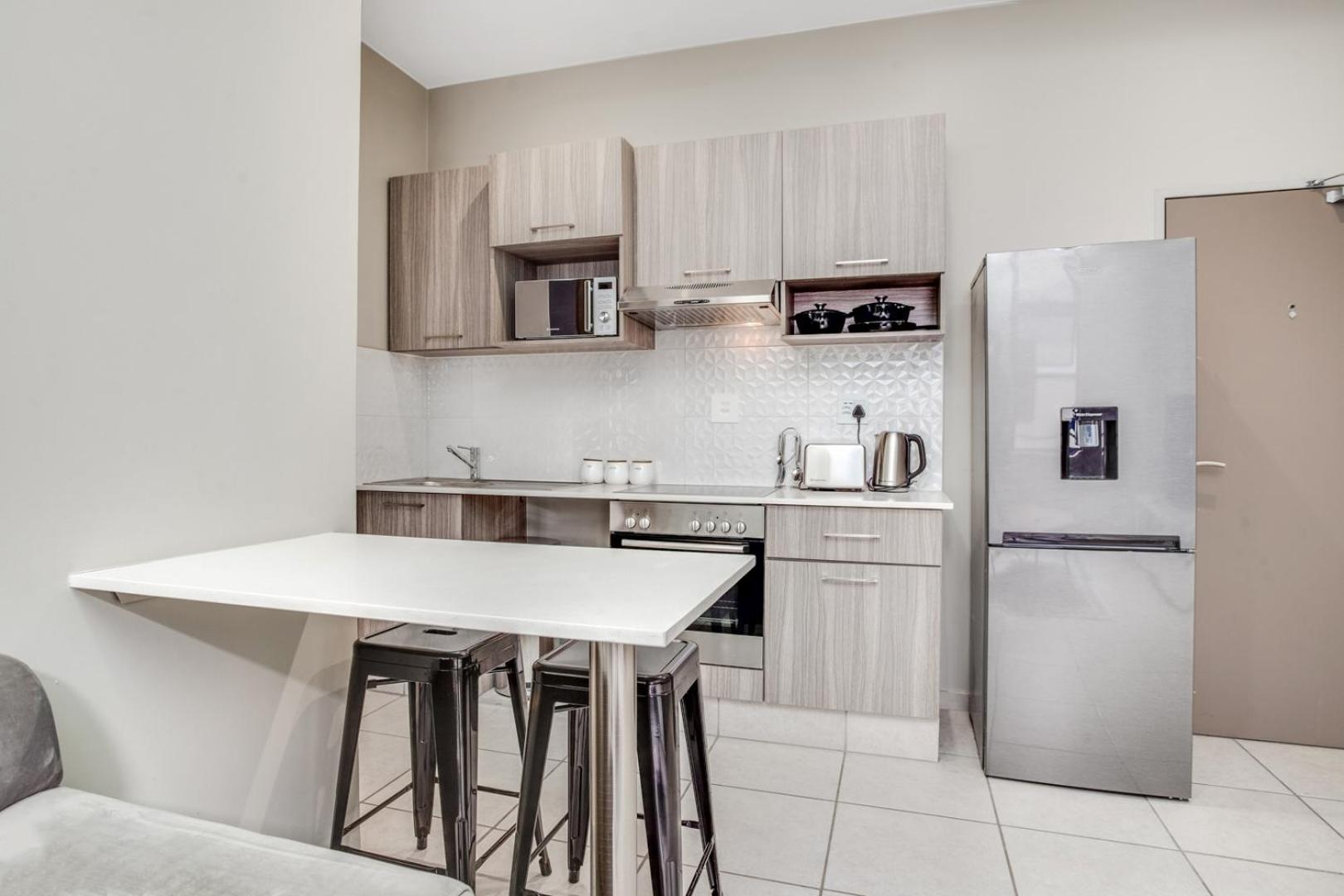 The Bolton In Rosebank Apartment *