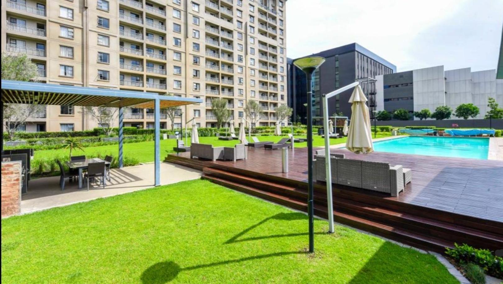 Apartment Westpoint Executive Suites, Sandton,