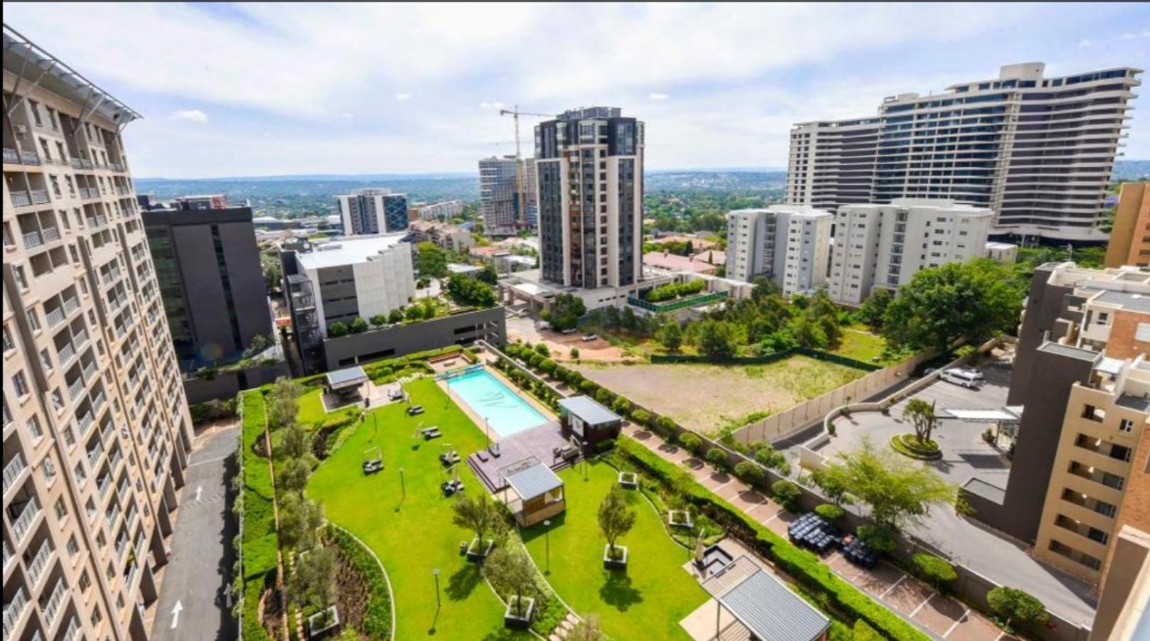 Westpoint Executive Suites, Sandton, Apartment *