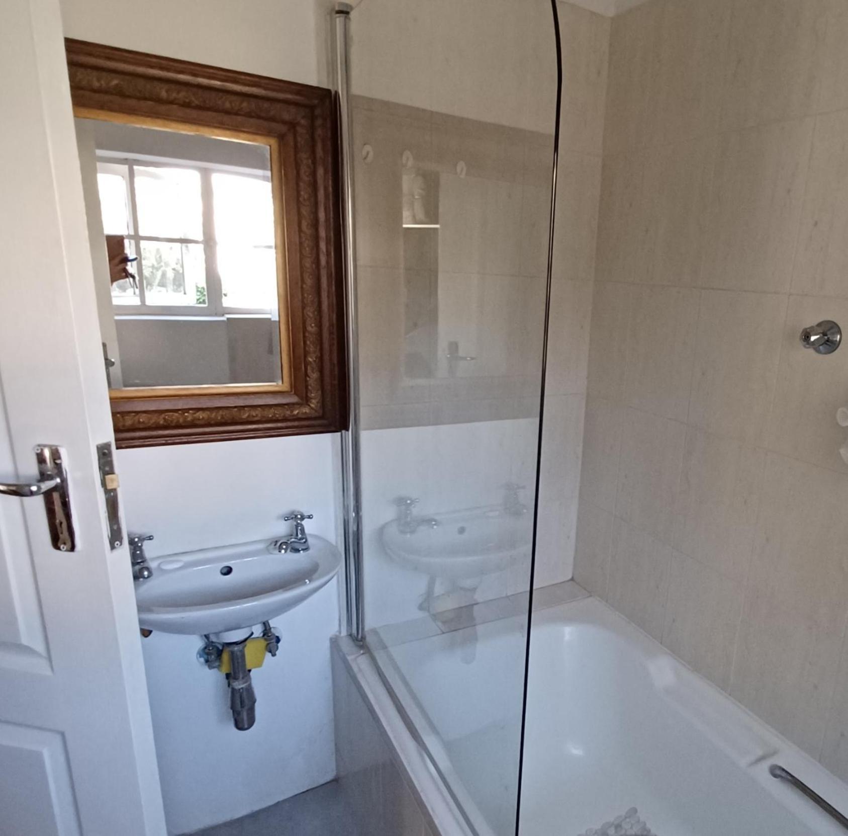 French Country Chic Close To Hyde Park *