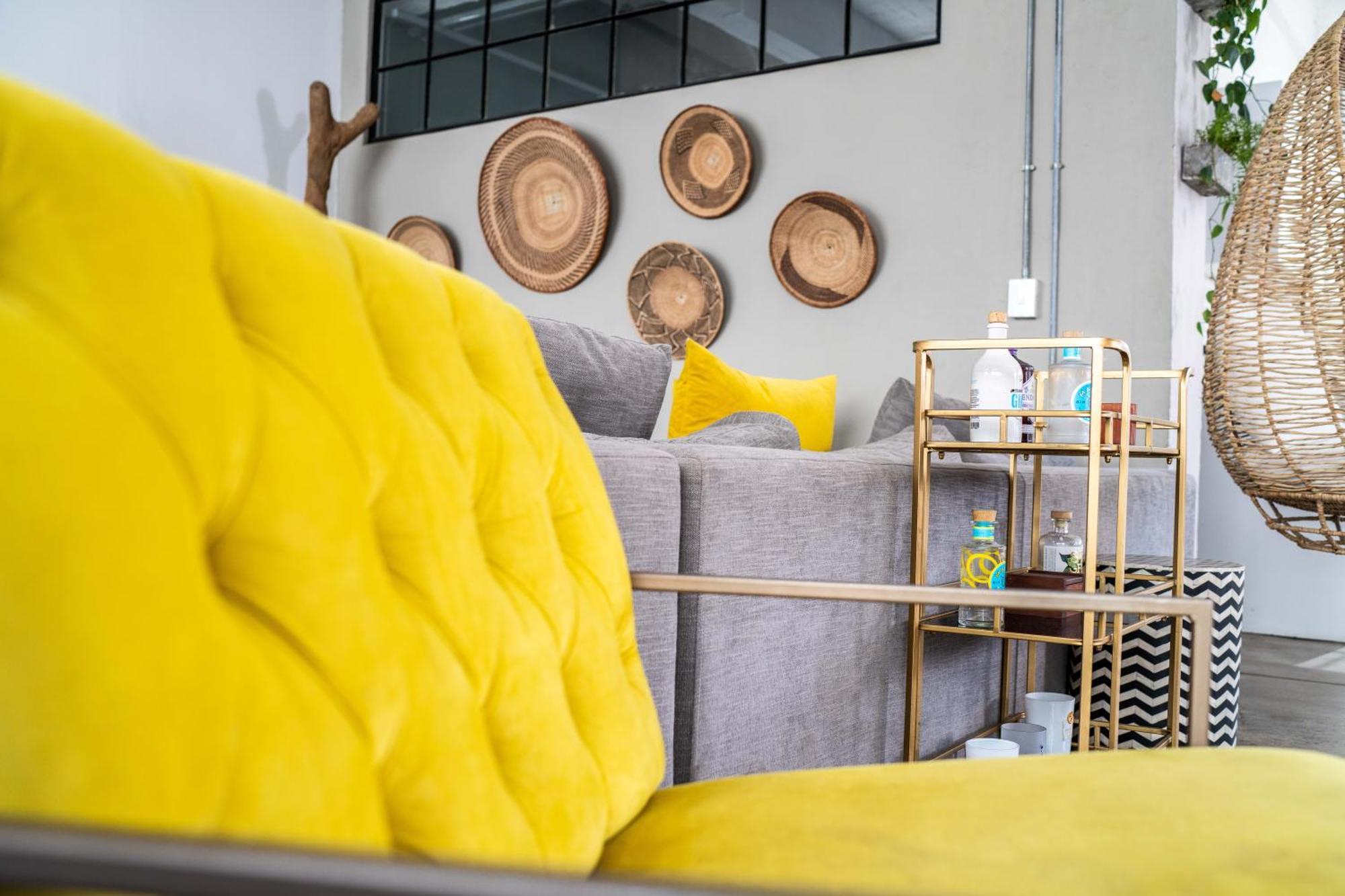 Urban Fox Penthouse By Curiocity Apartment *