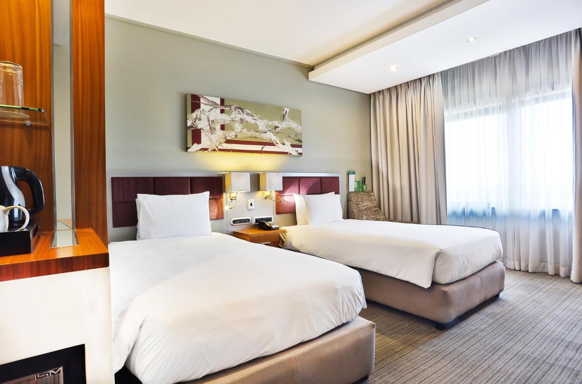 Hotel Johannesburg-rosebank By Ihg 4*