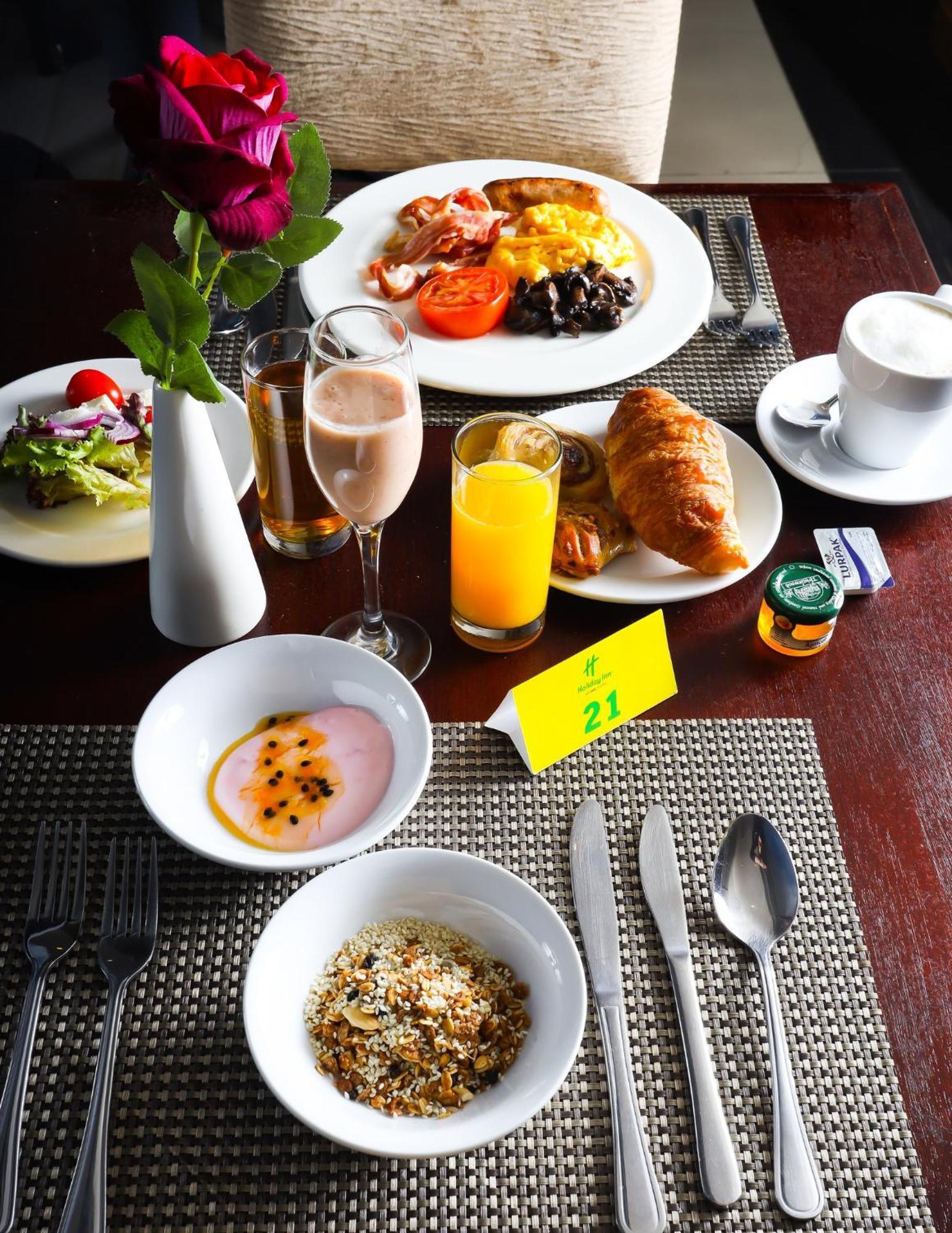 Johannesburg-rosebank By Ihg Hotel 4*