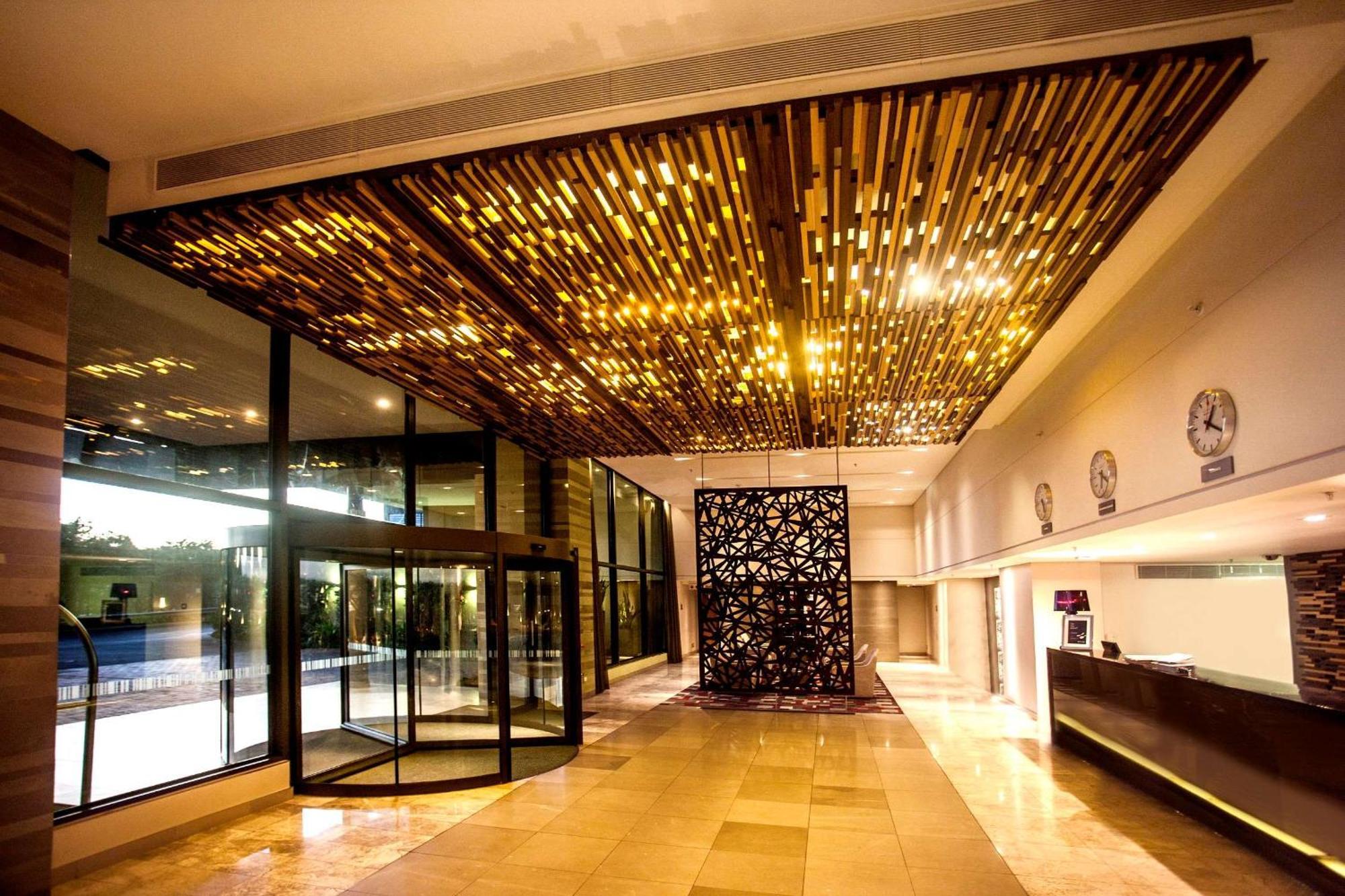 Khách sạn Southern Sun Hyde Park Sandton 4*