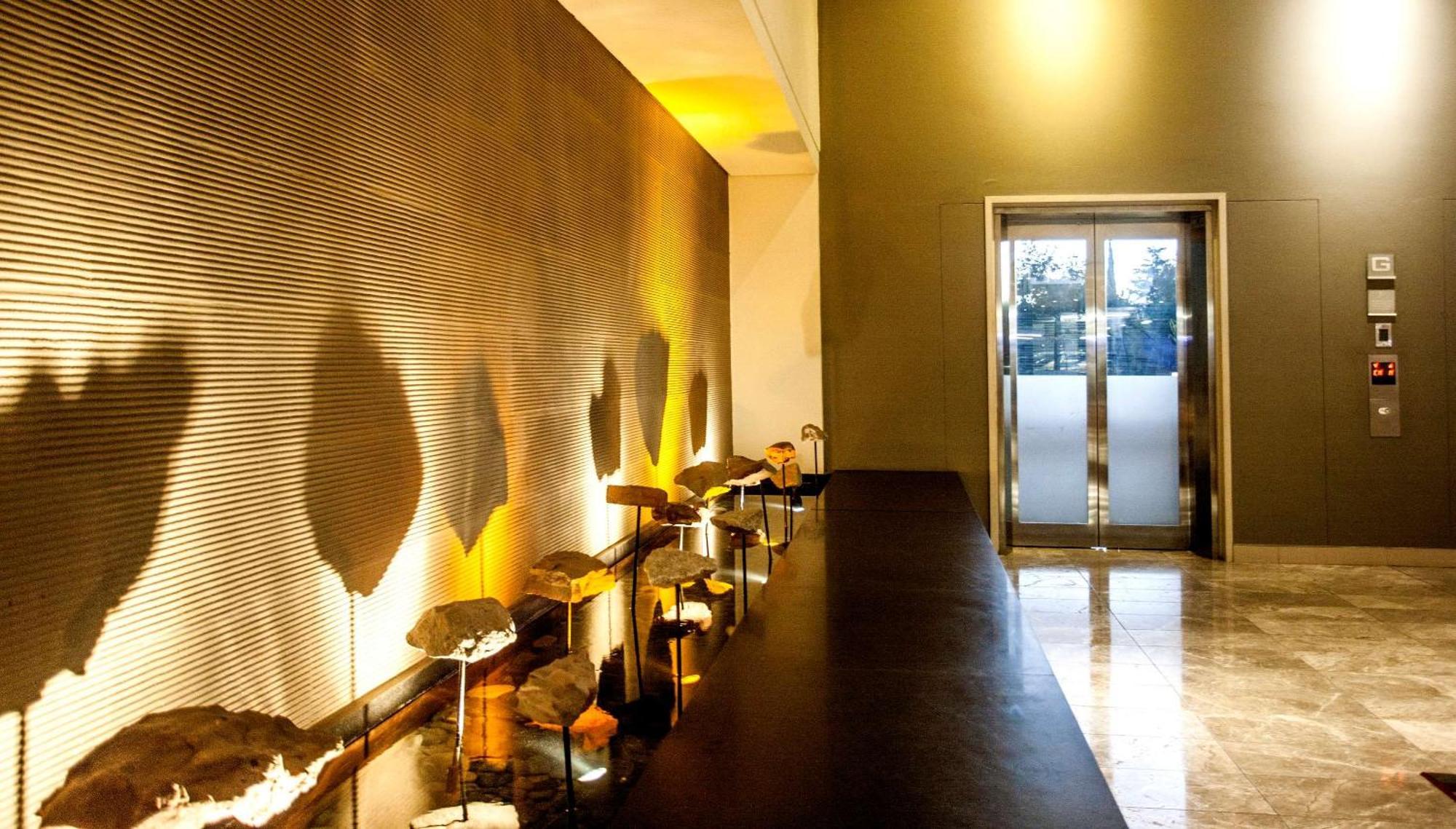 Southern Sun Hyde Park Sandton Khách sạn 4*