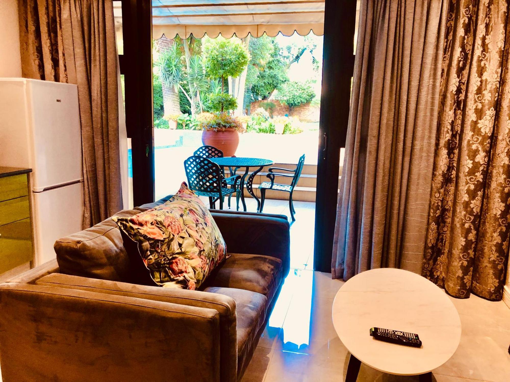 27a On Angus Guest house Johannesburg