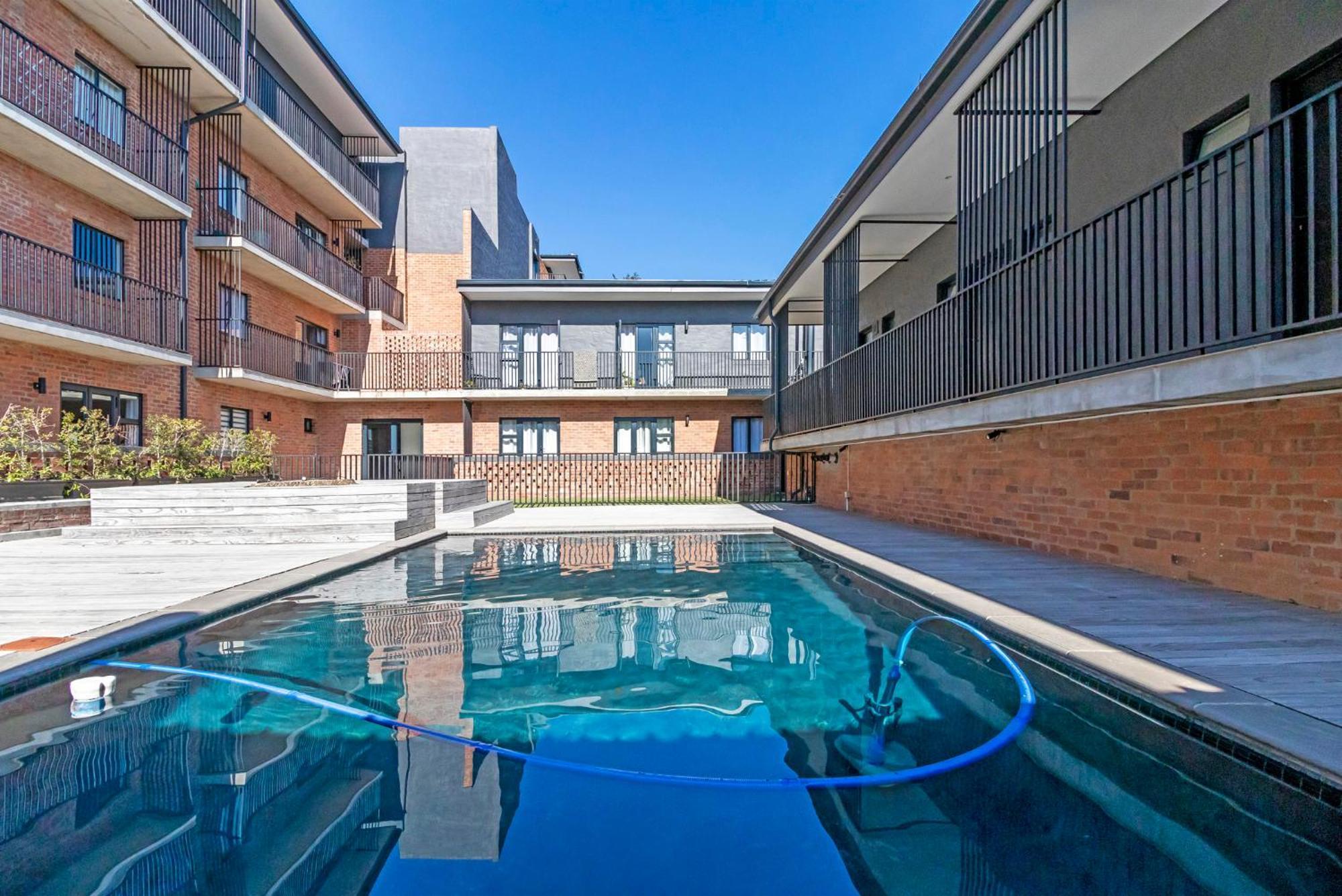 Hyde Park House * Johannesburg