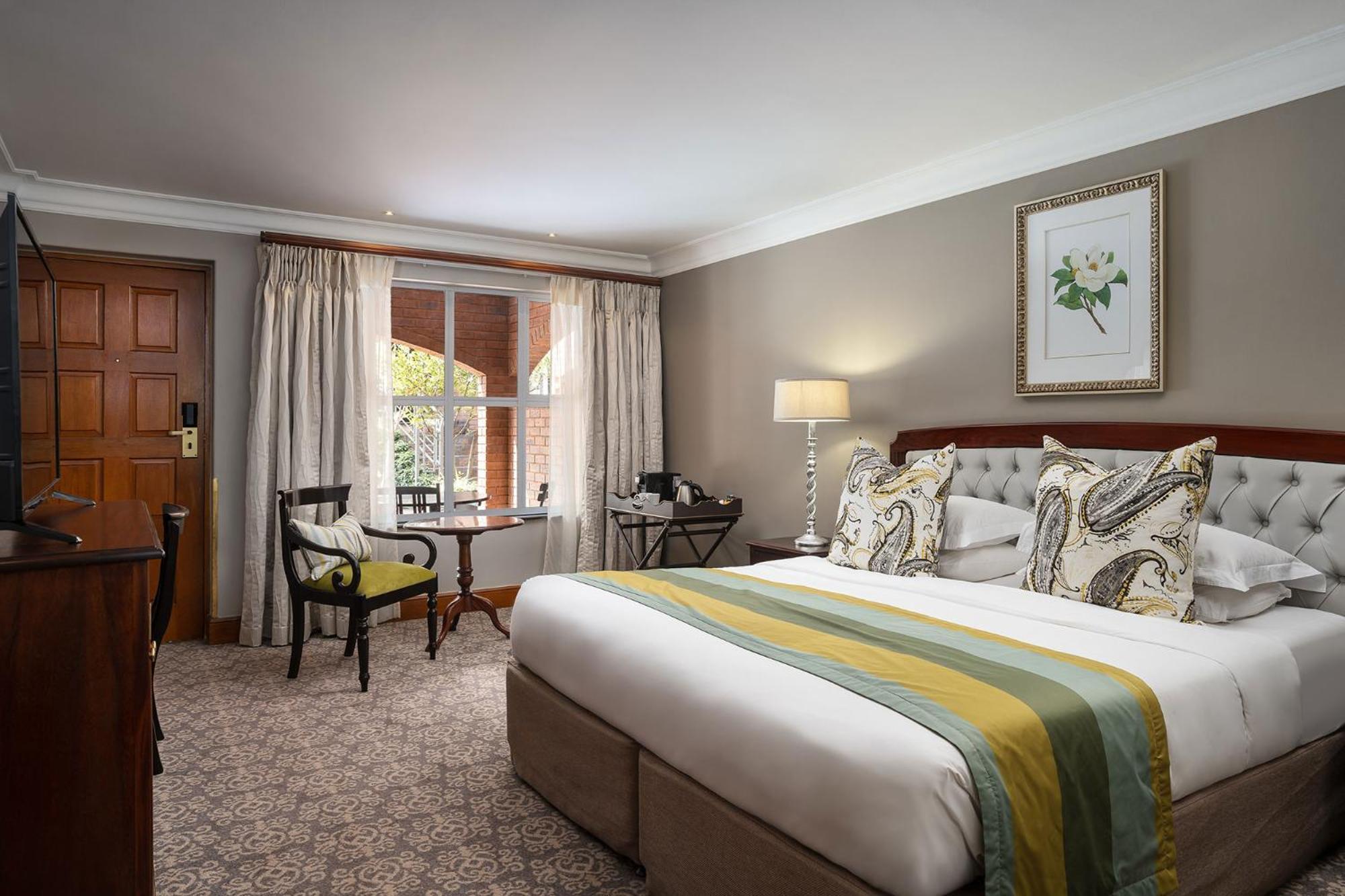 Premier Falstaff Hotel 4*