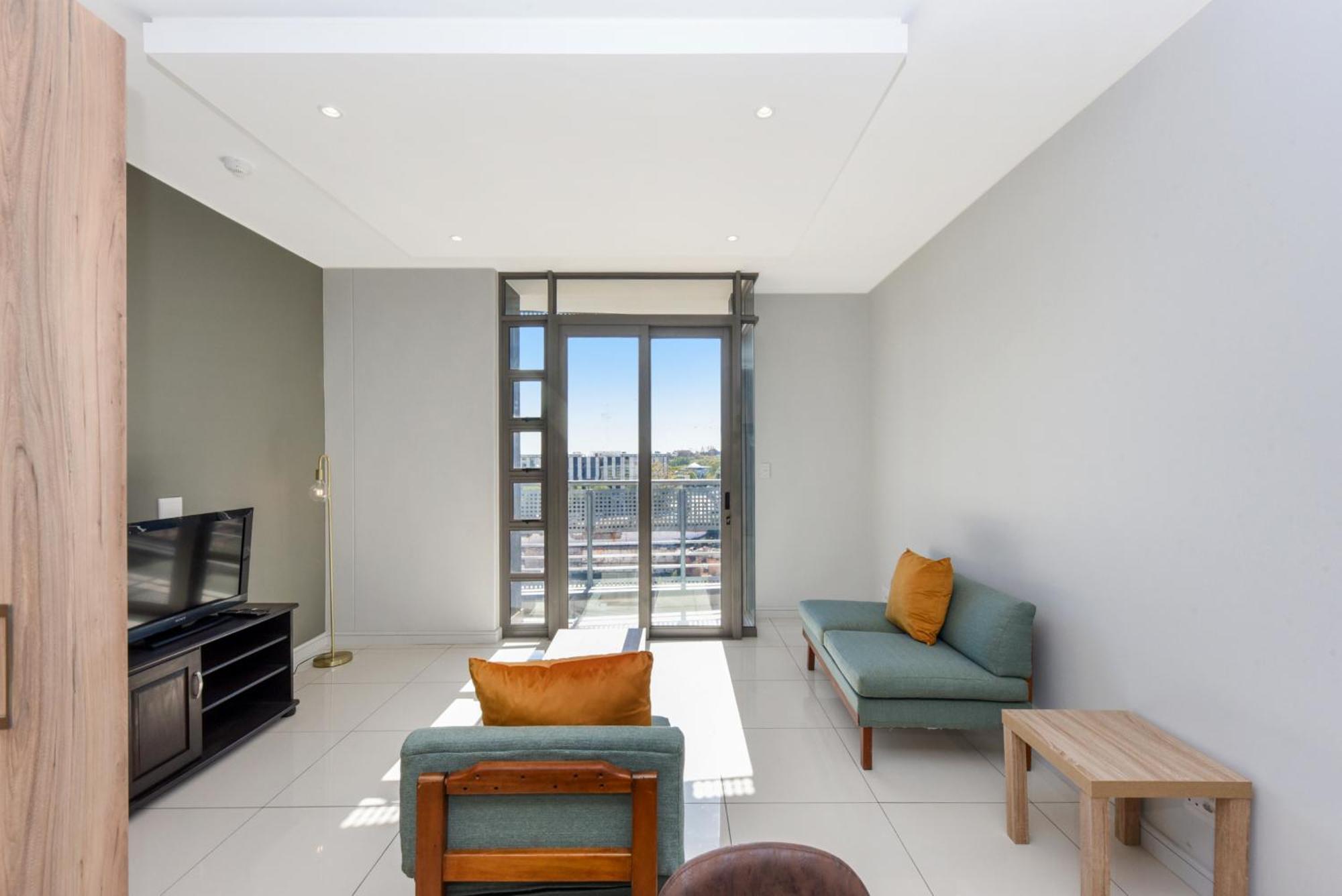 The Median Rosebank Luxury - Building With Generator Apartment Johannesburg