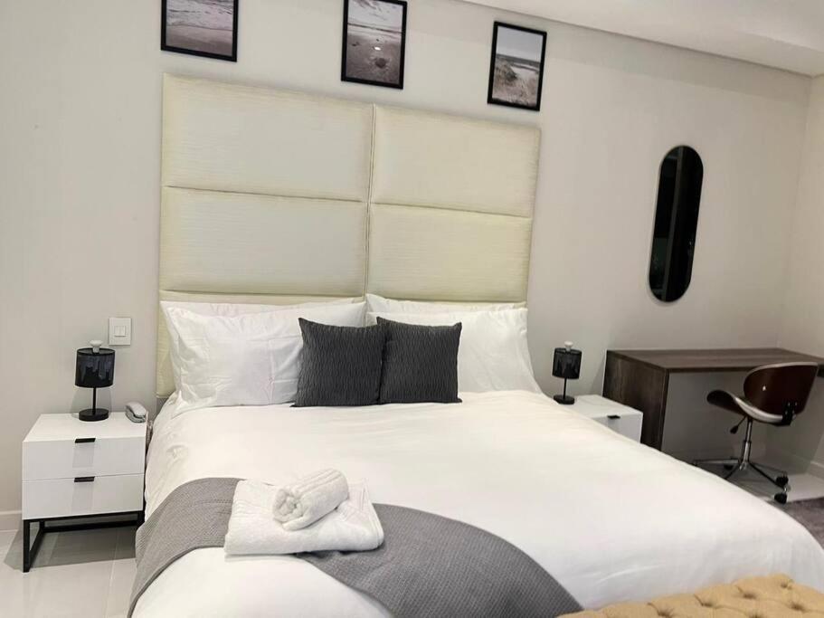 New Luxury Sandton * Johannesburg