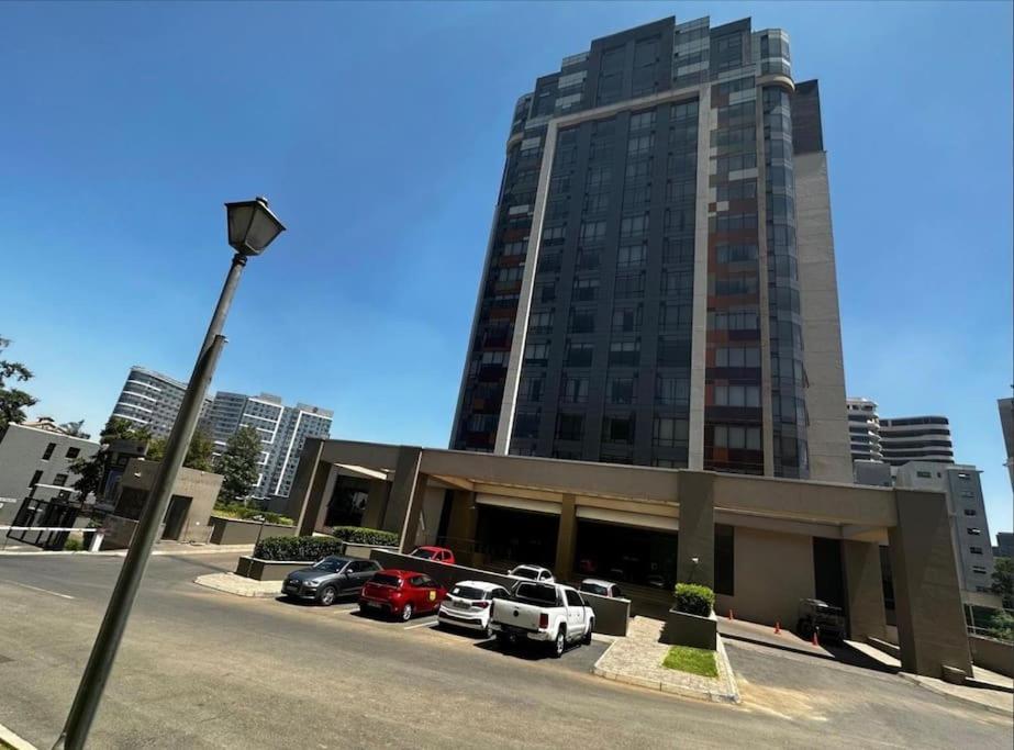 New Luxury Sandton * Johannesburg