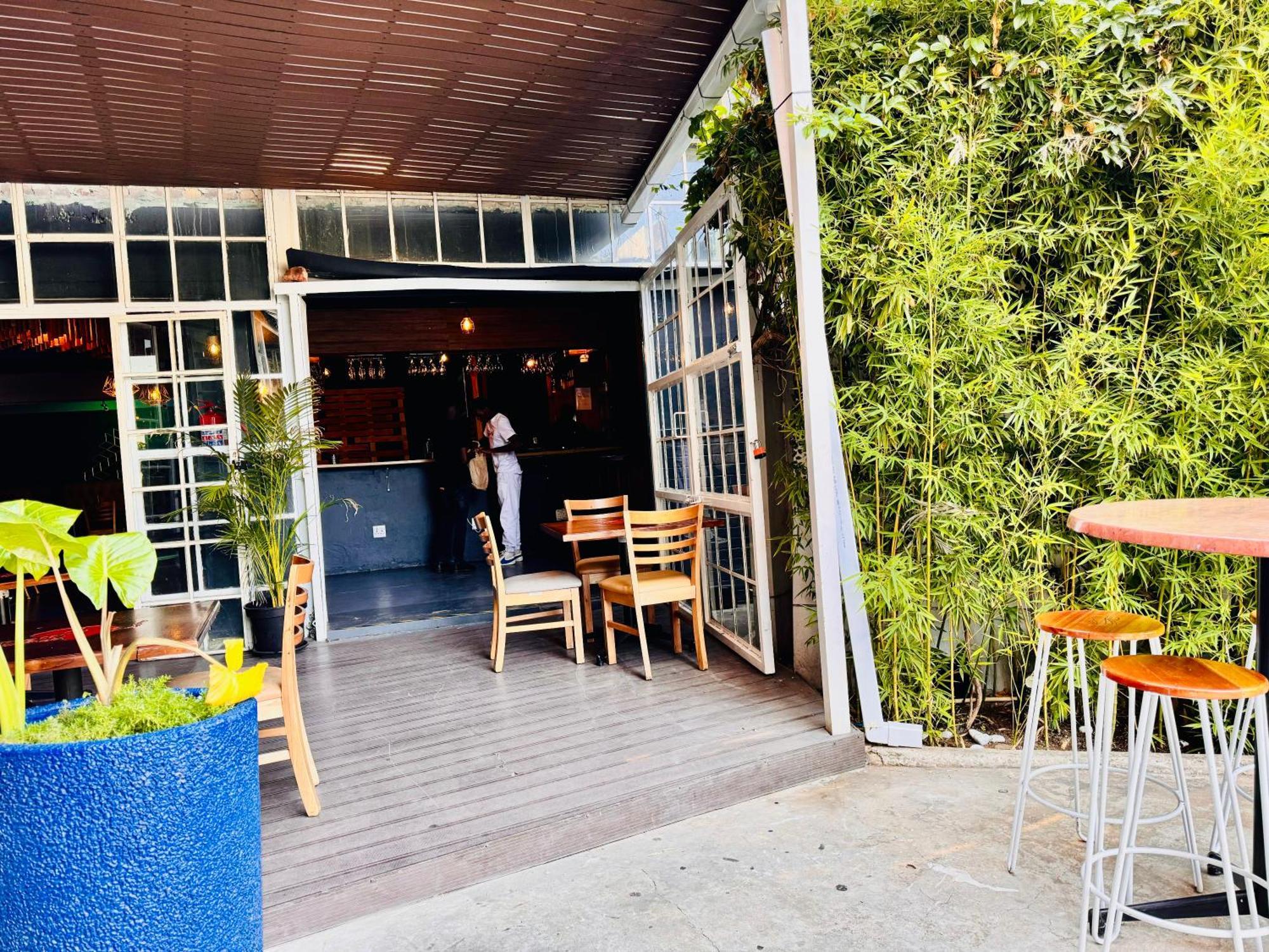 Uptown Oasis 2 Bedrooms , 2 Bathrooms In Maboneng With Unlimited Wifi Joanesburgo