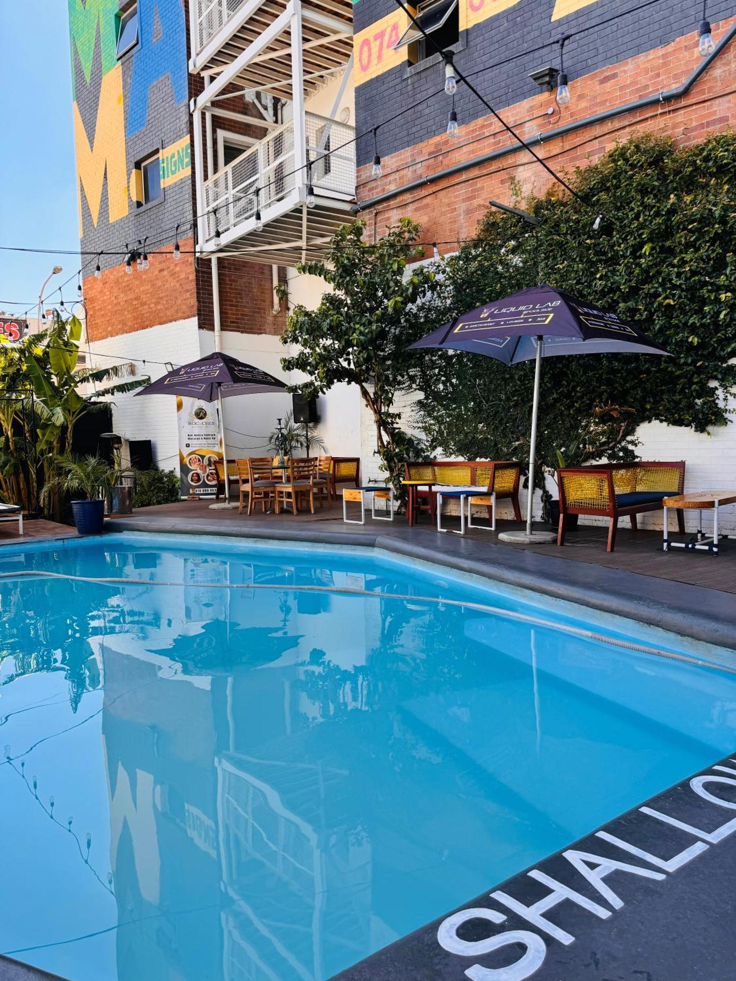 Uptown Oasis 2 Bedrooms , 2 Bathrooms In Maboneng With Unlimited Wifi * Johannesburg